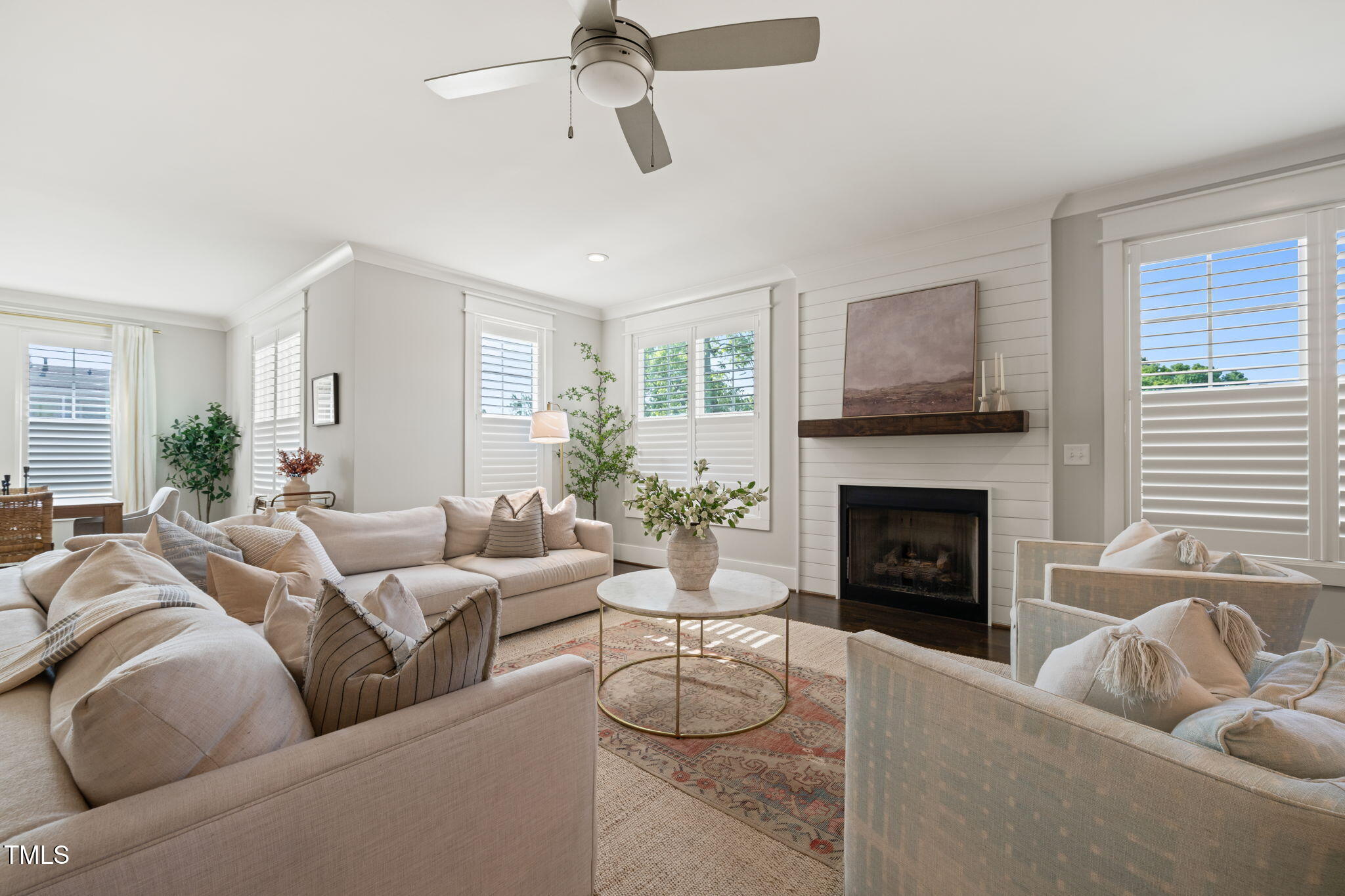 512 Montague Lane