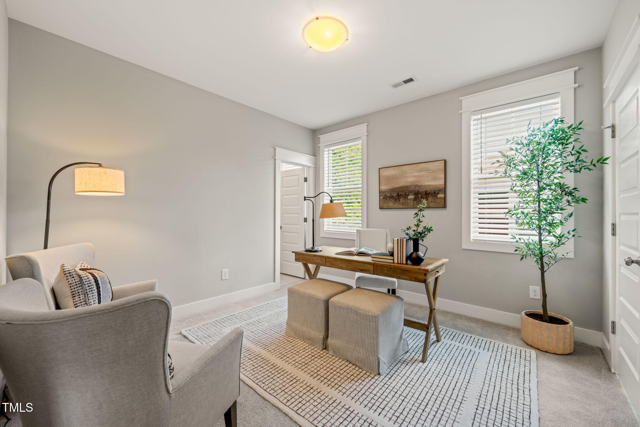512 Montague Lane
