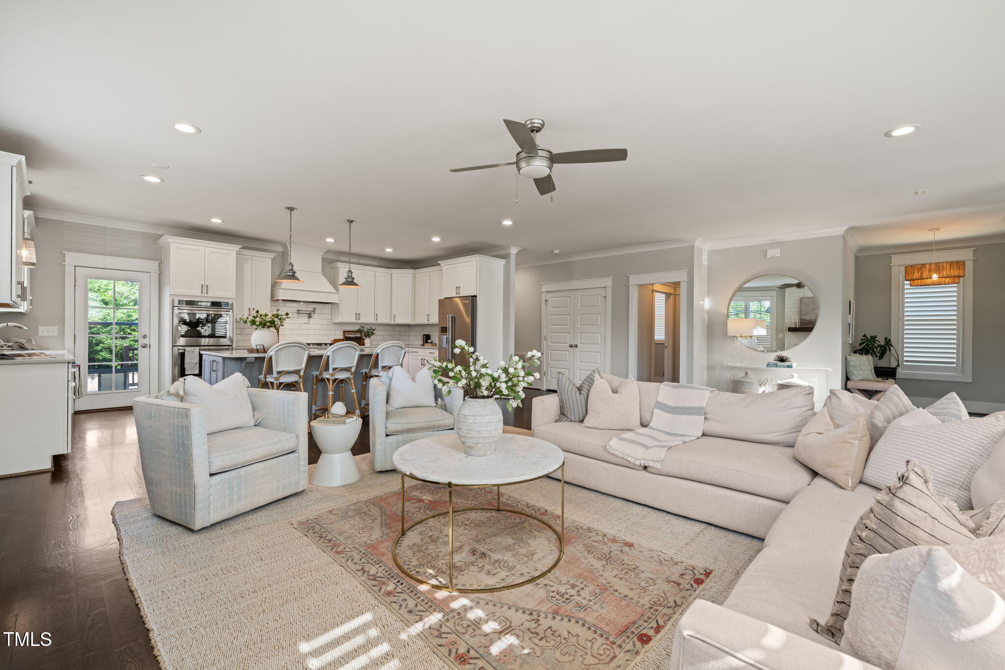 512 Montague Lane