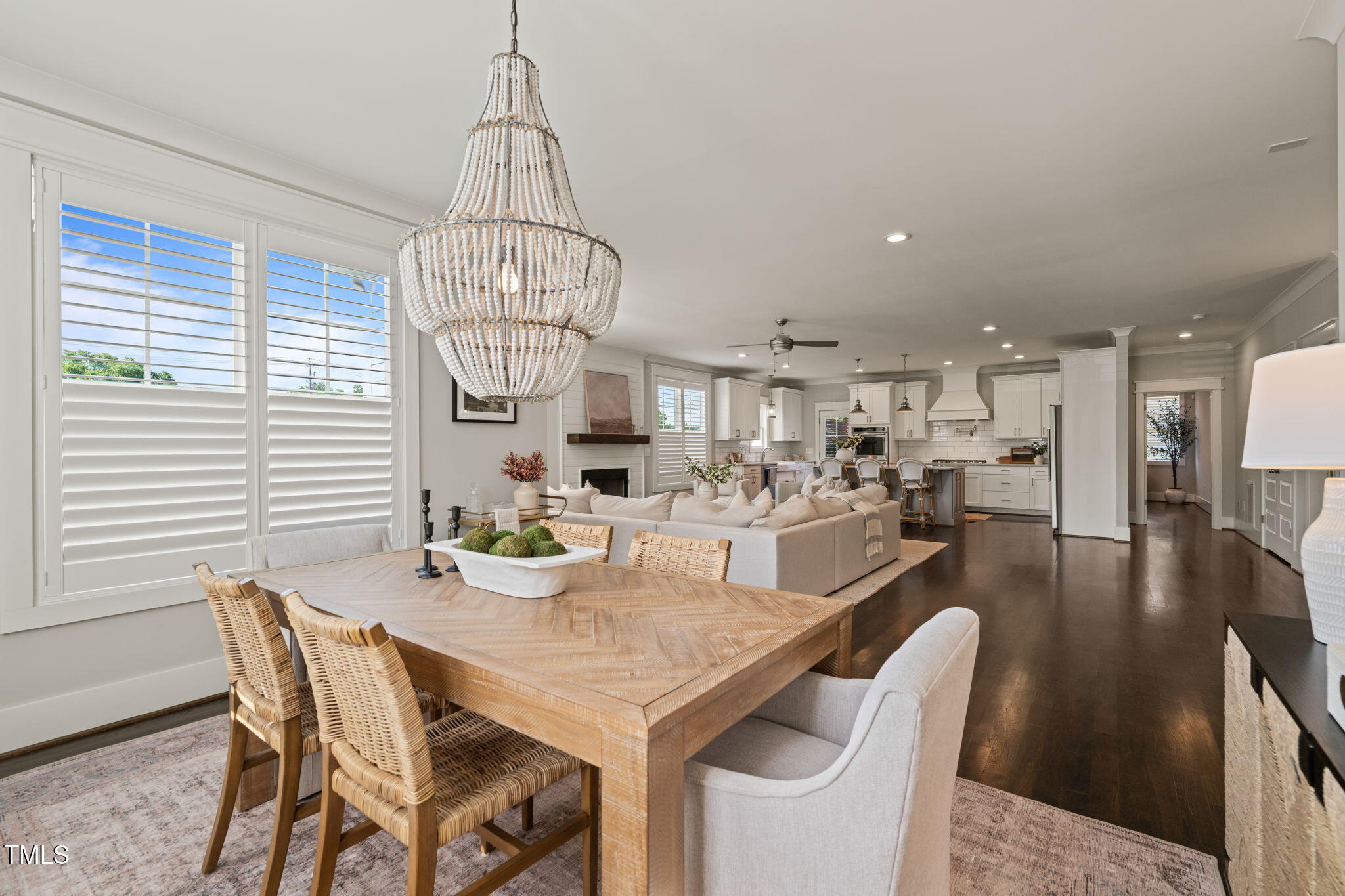 512 Montague Lane