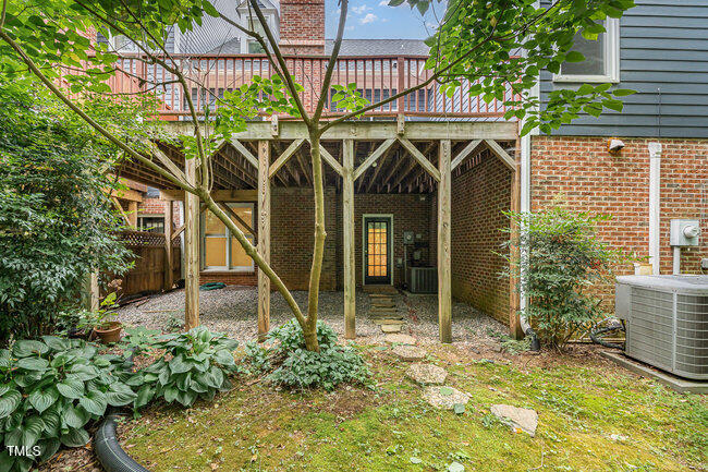 1547 Village Glenn Drive