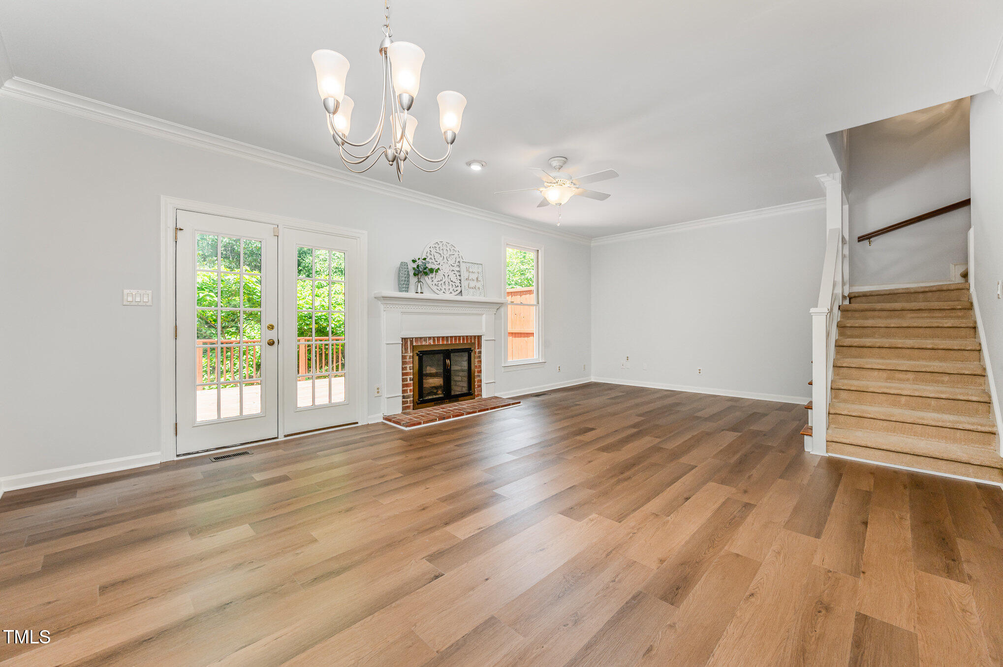 1547 Village Glenn Drive