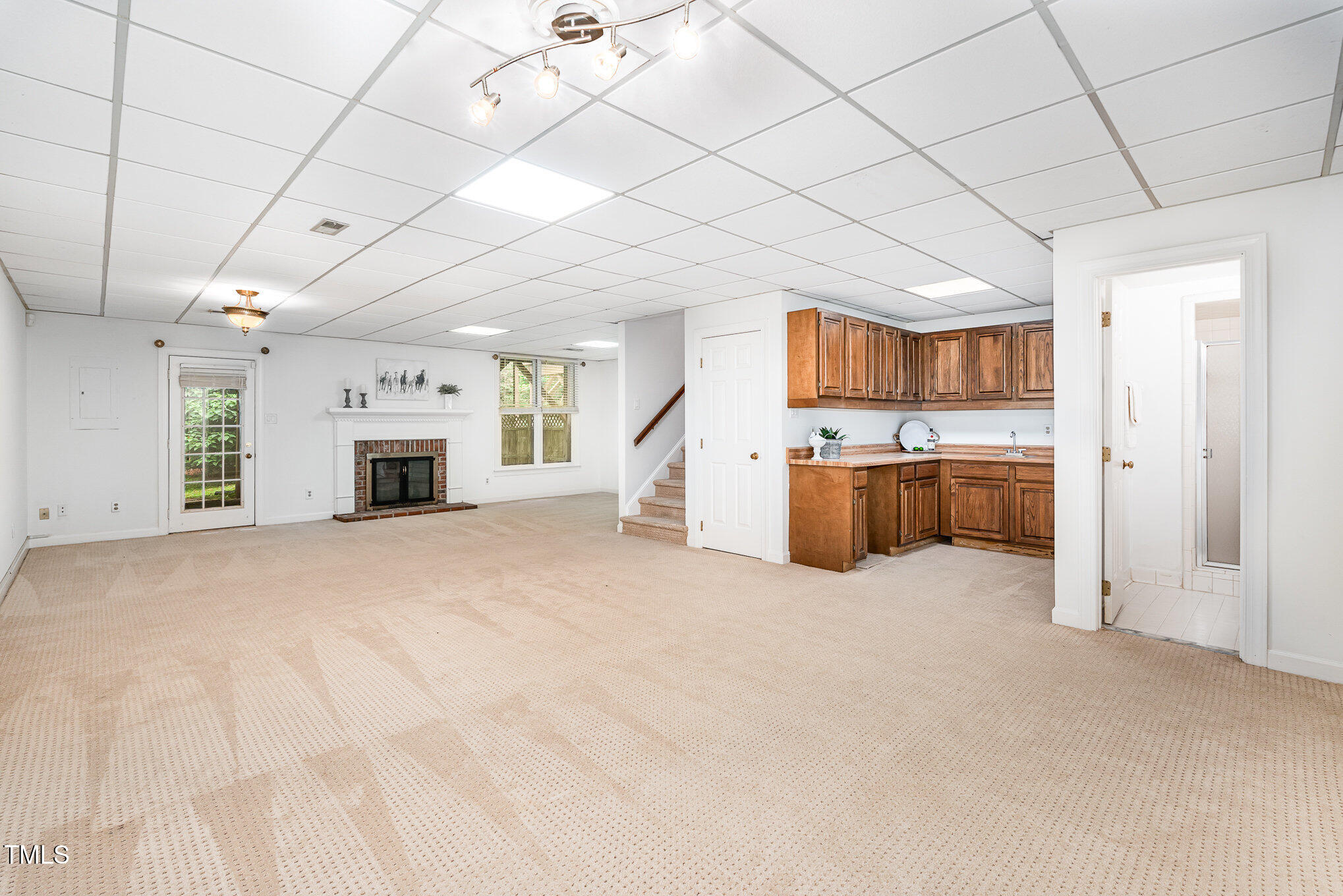 1547 Village Glenn Drive