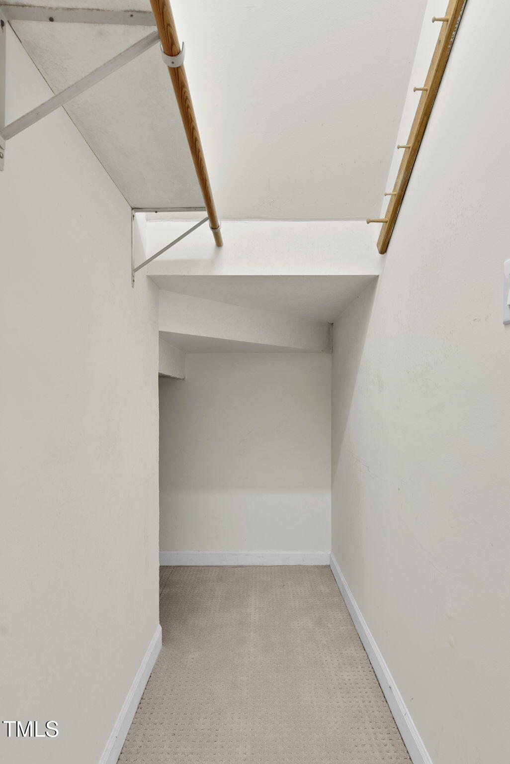 1547 Village Glenn Drive