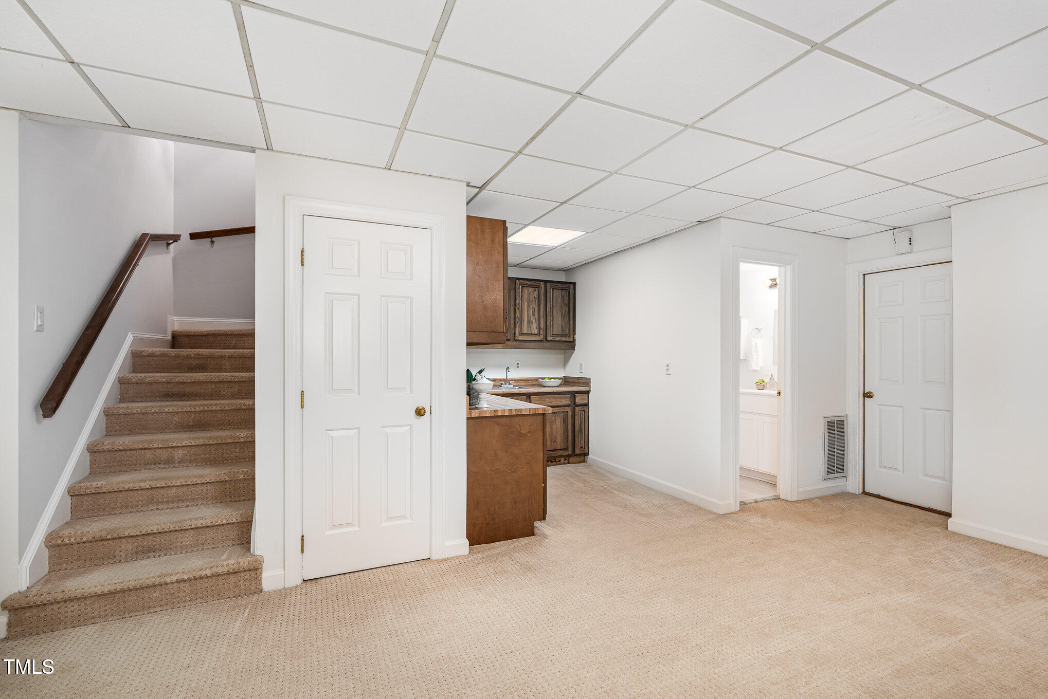 1547 Village Glenn Drive