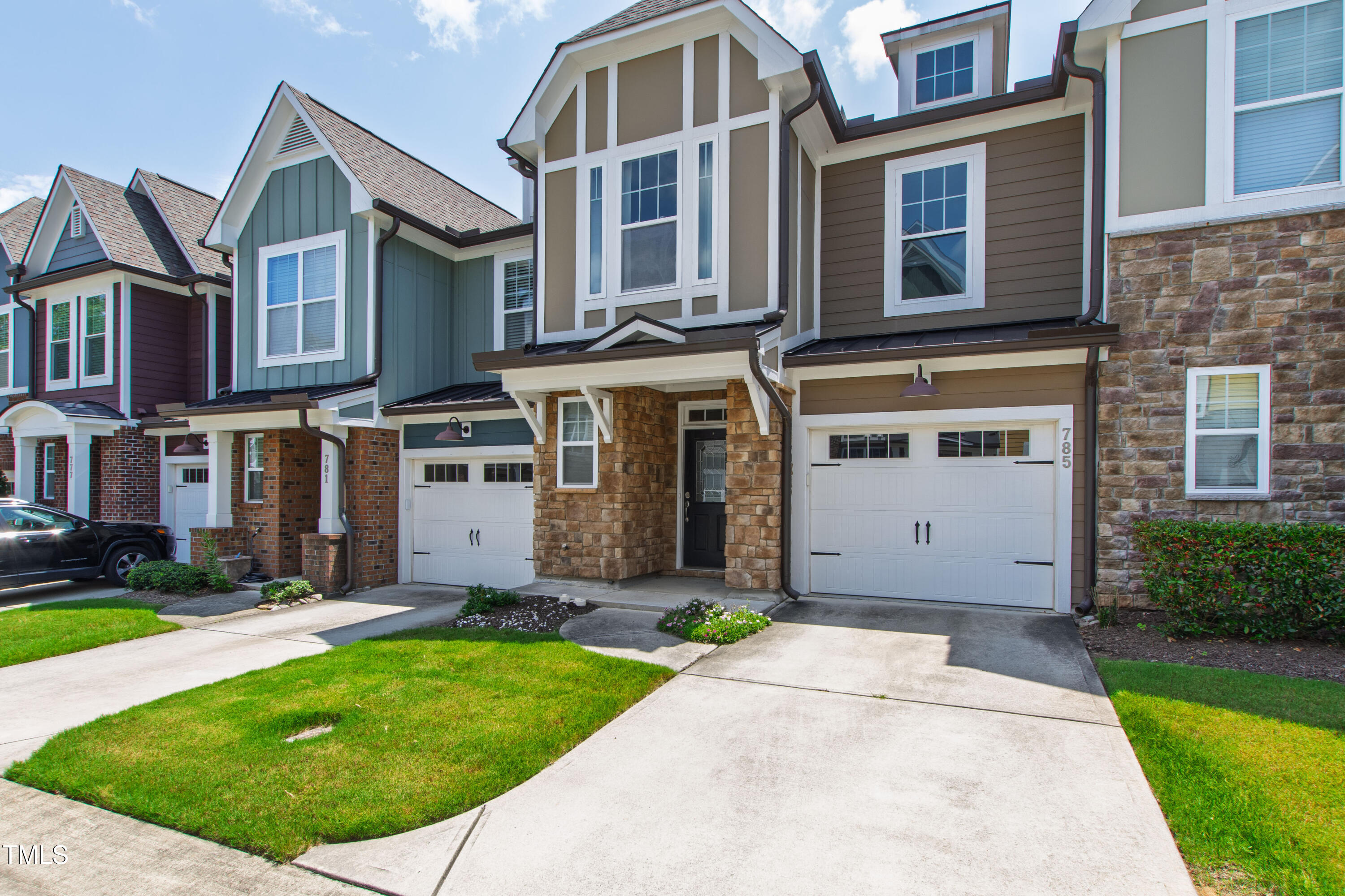785 Fallon Grove Way