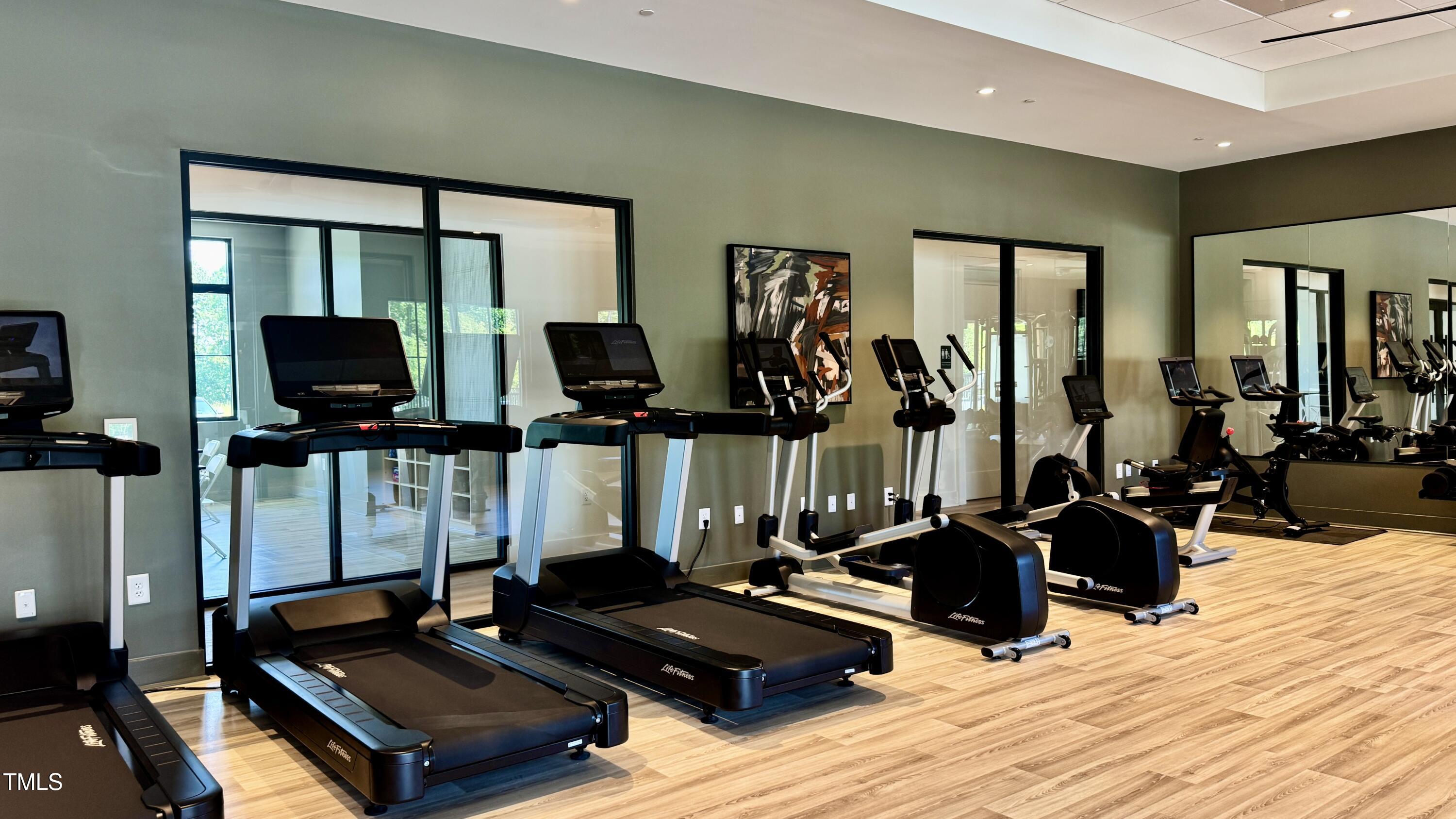 2421 Abbeyhill Drive # 09