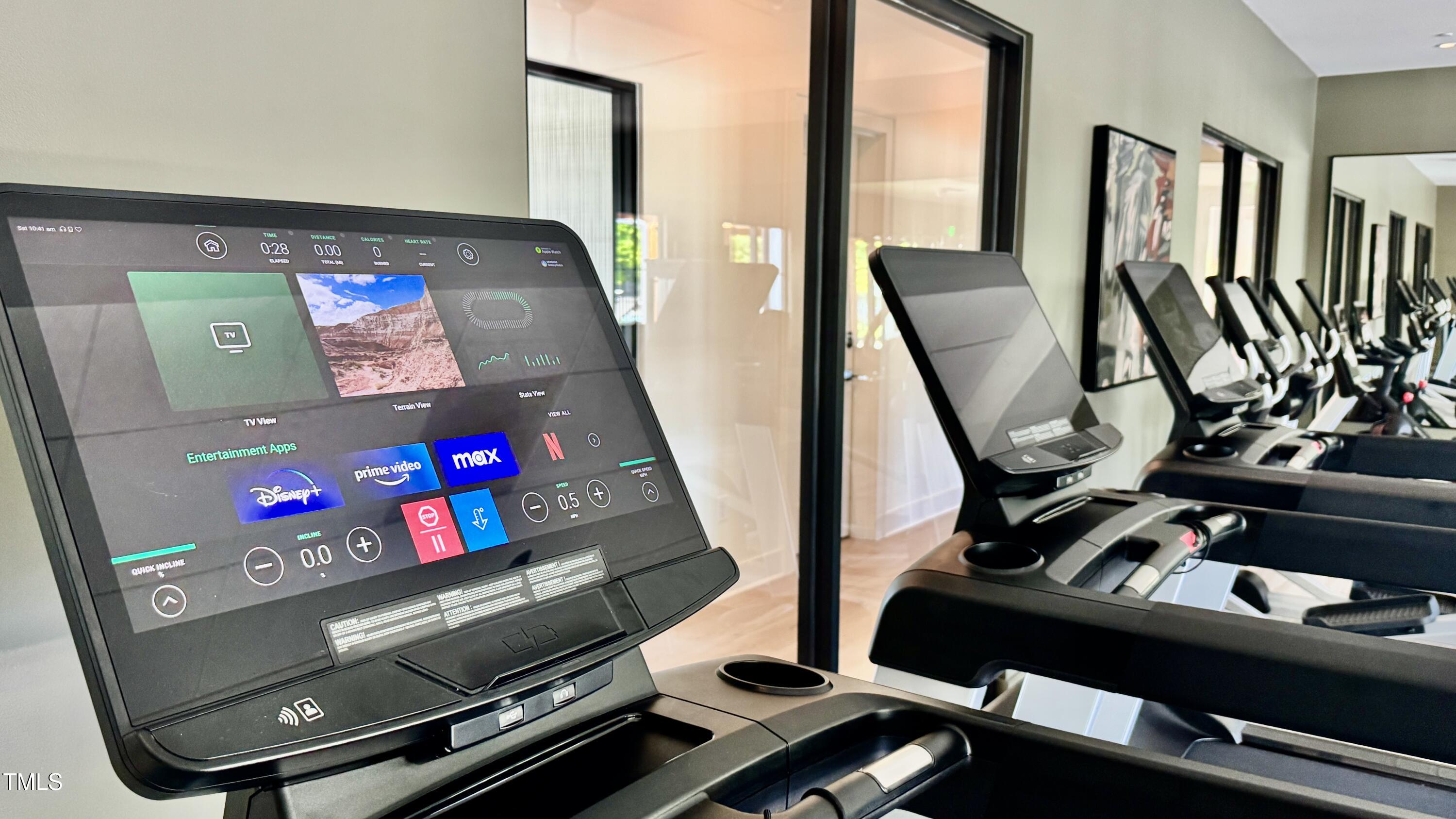 2421 Abbeyhill Drive # 09