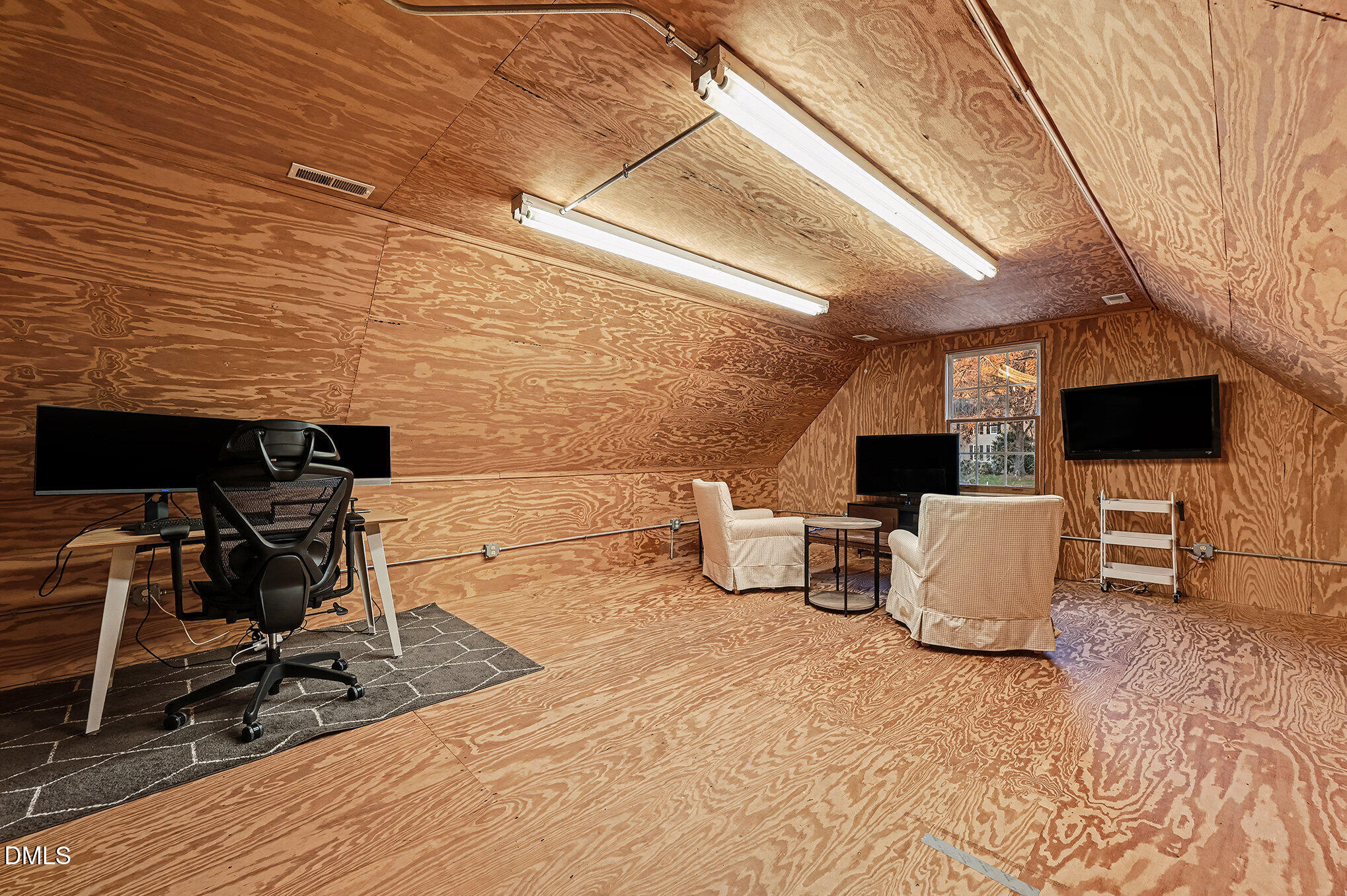 6332 Bayswater Trail