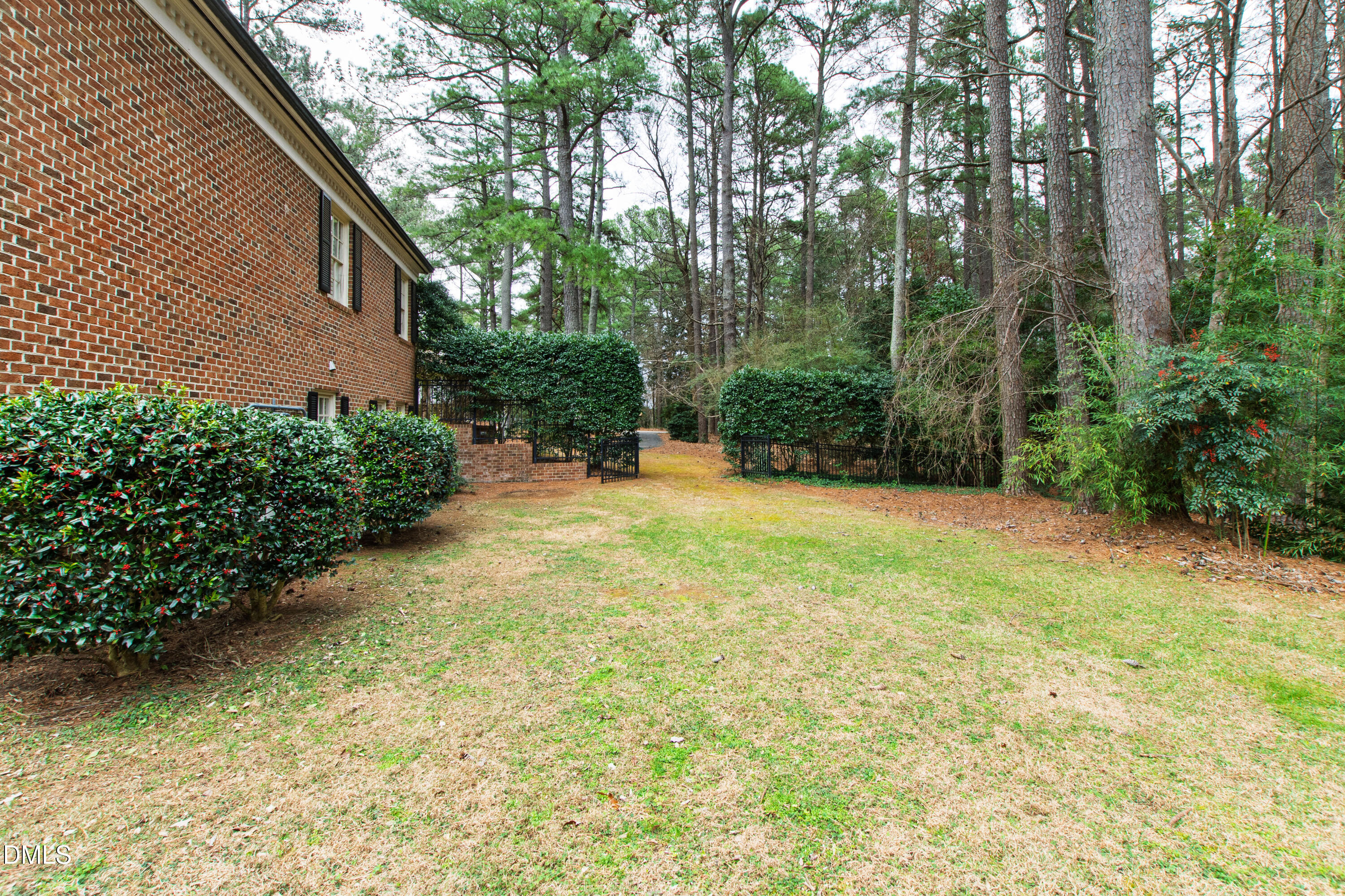 5515 Lambshire Drive
