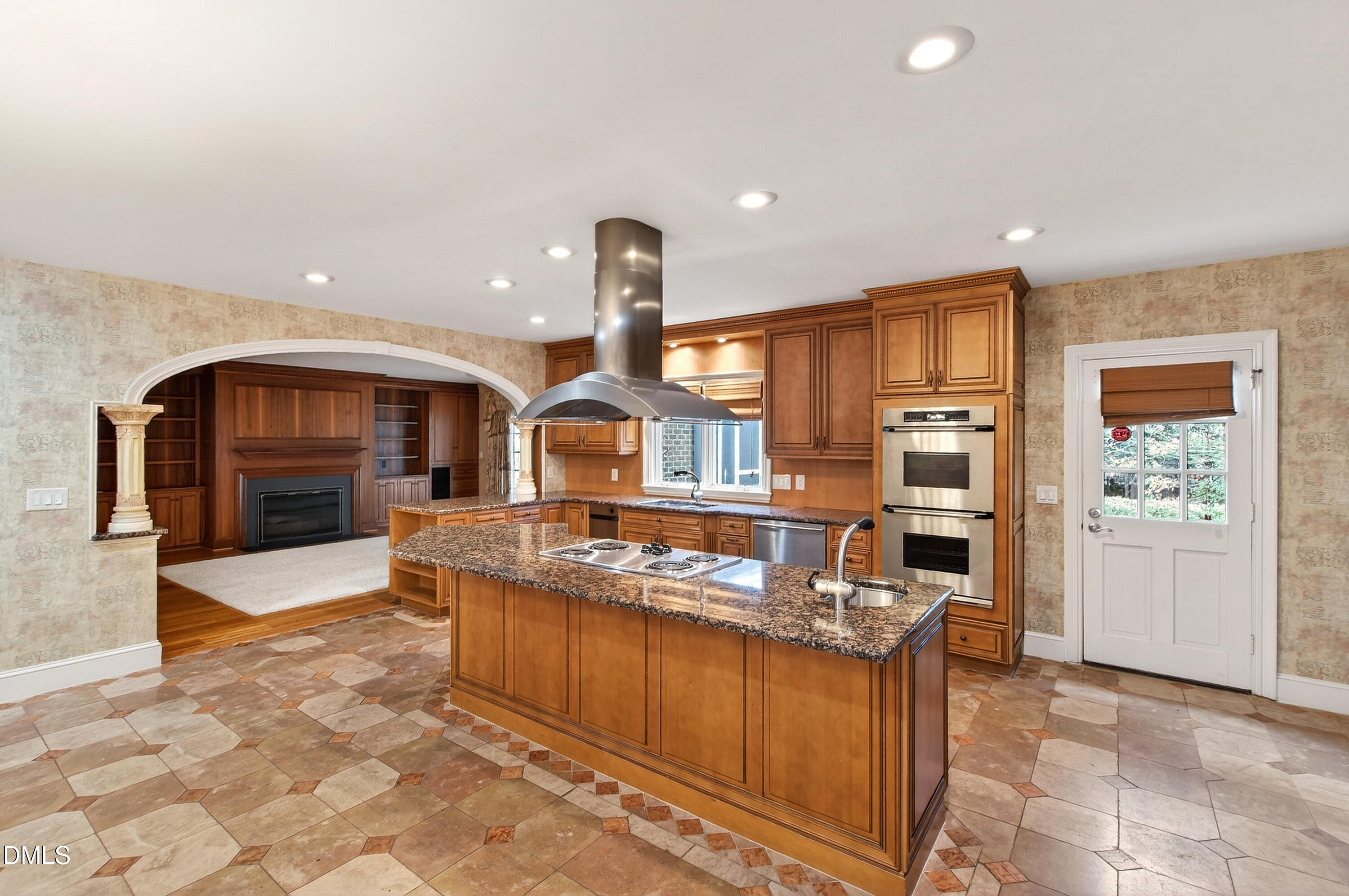 5515 Lambshire Drive