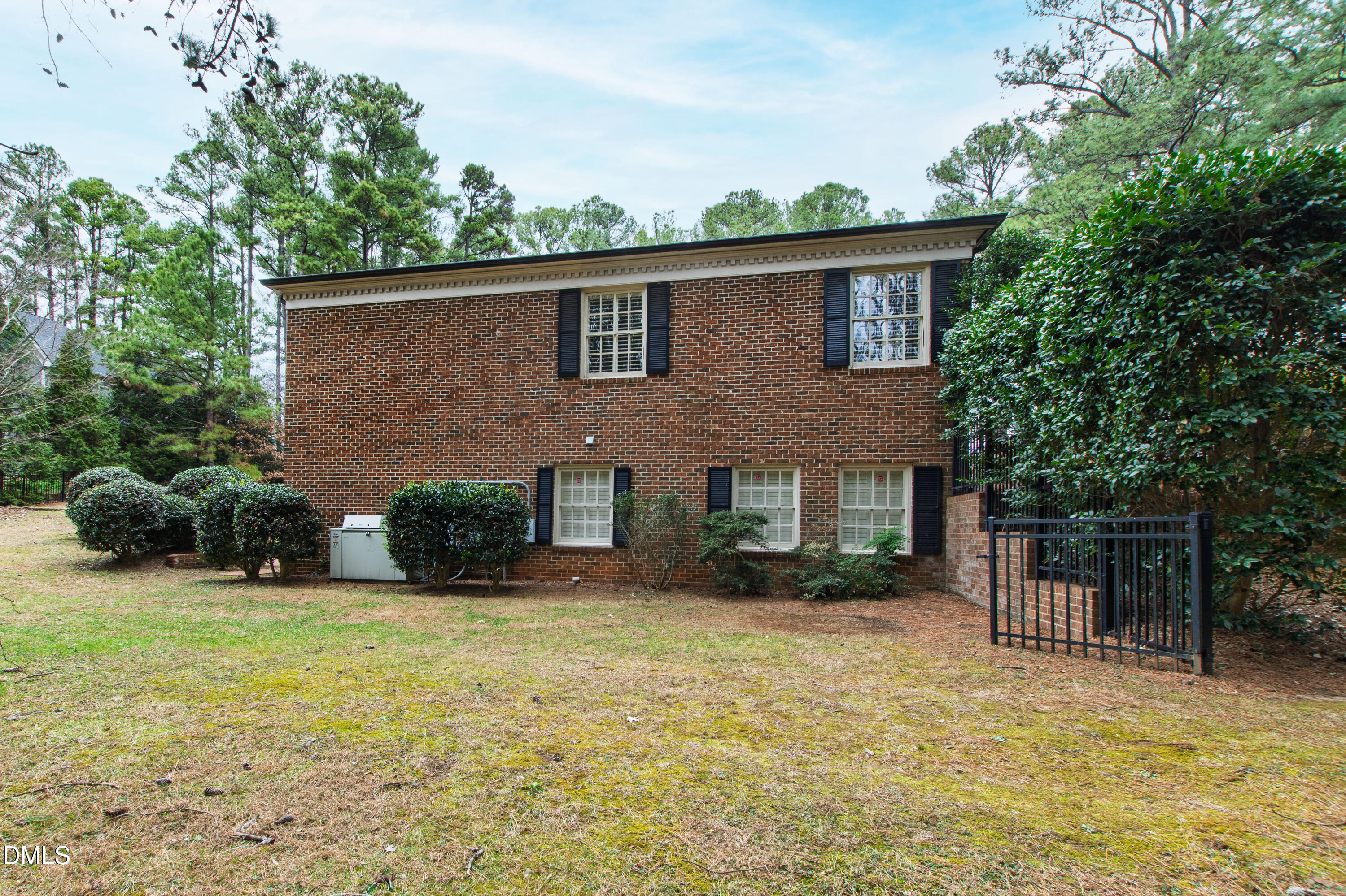 5515 Lambshire Drive