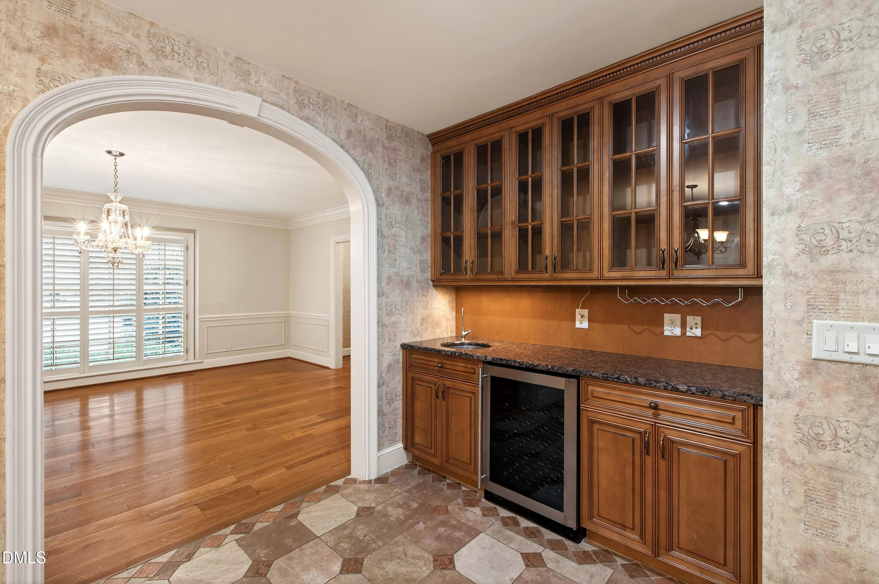 5515 Lambshire Drive