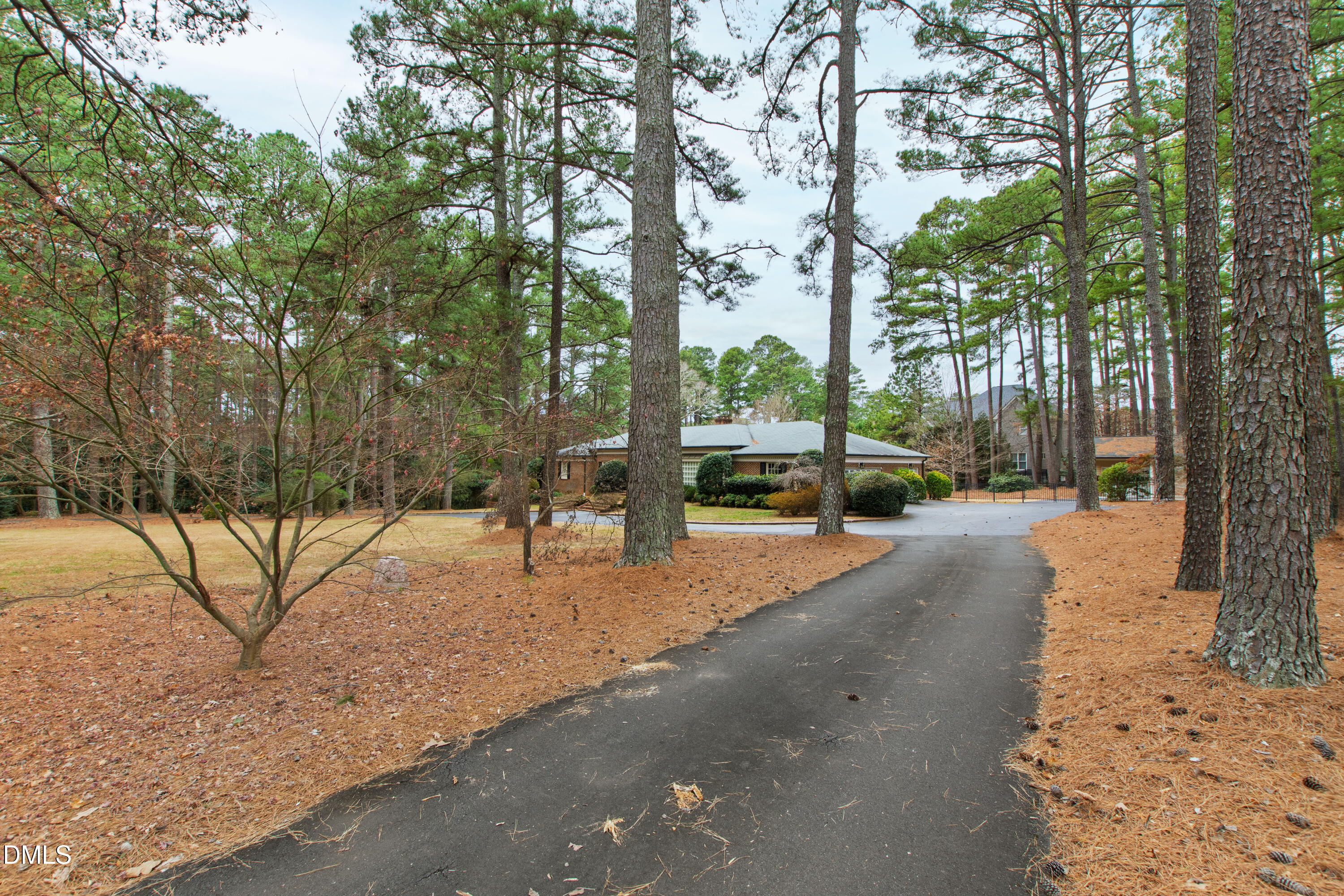 5515 Lambshire Drive