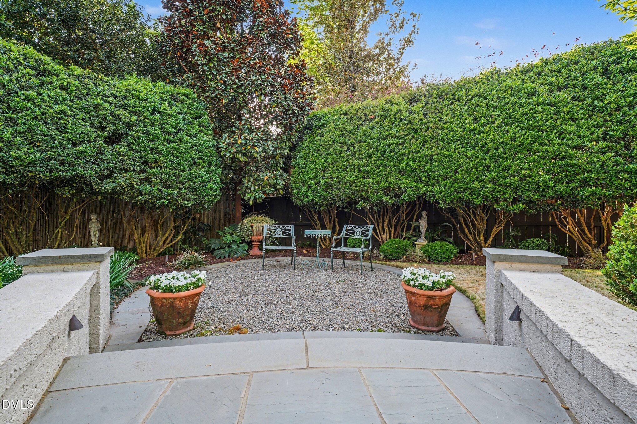 2709 Lochmore Drive