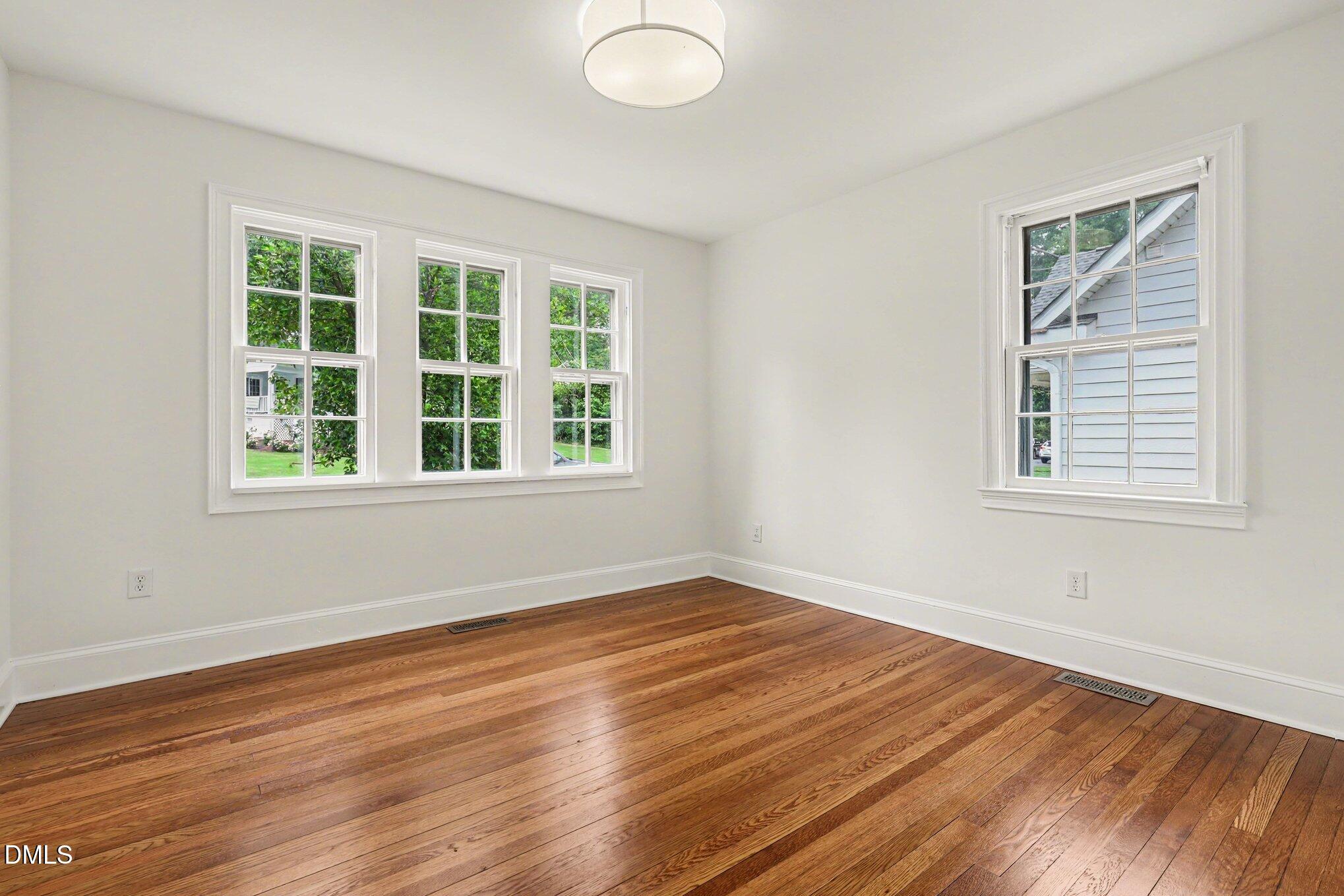 2700 Wayland Drive