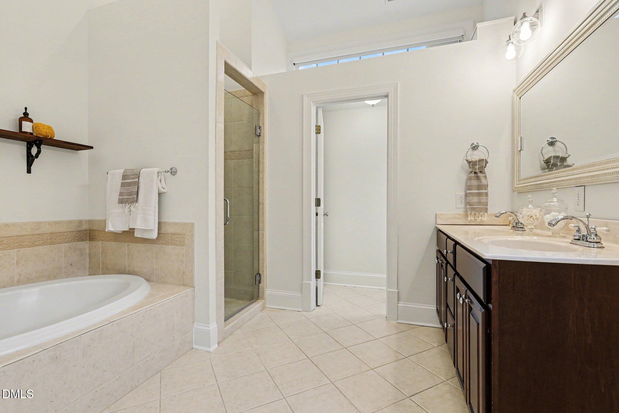2700 Wayland Drive