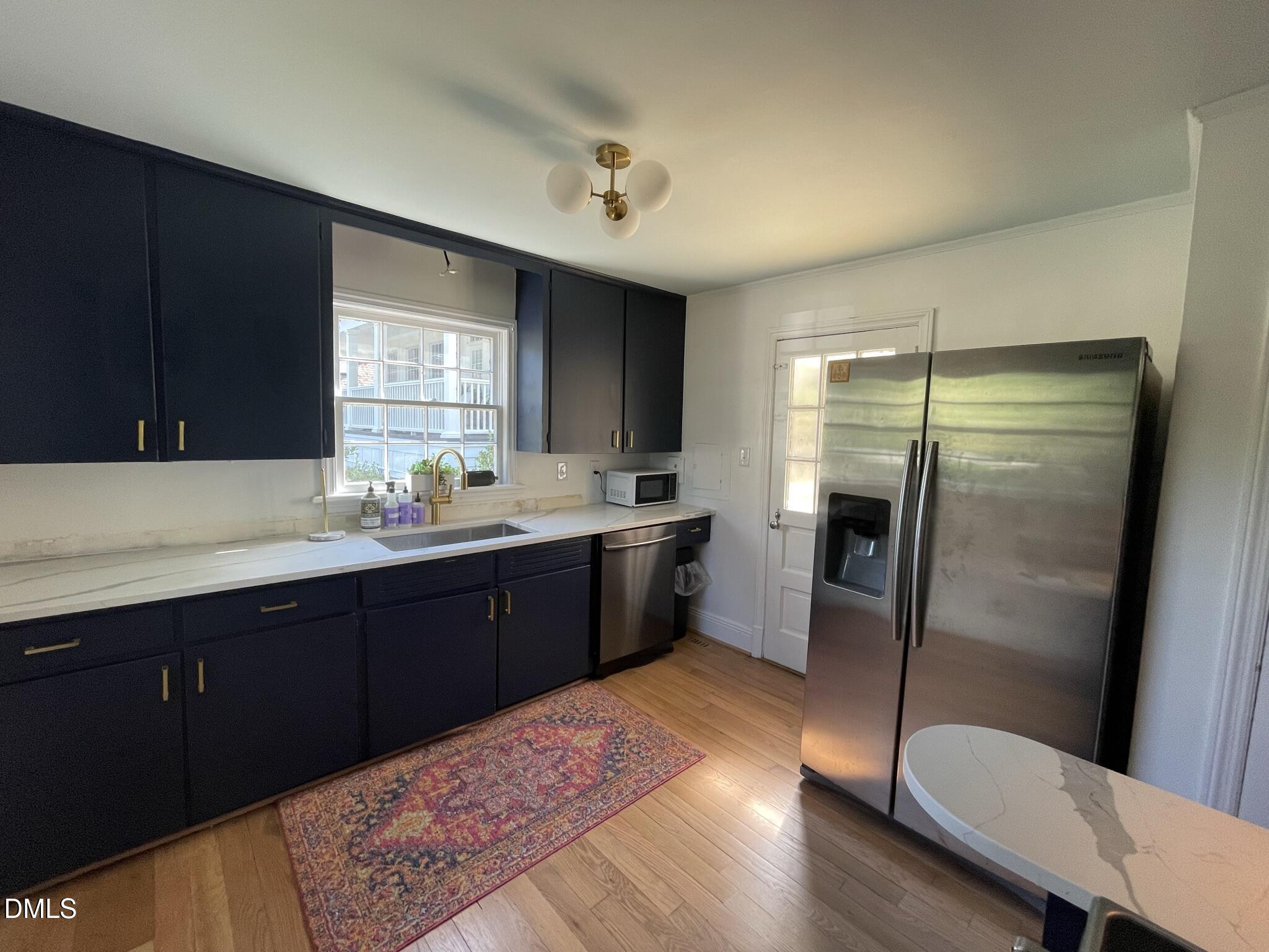 1009 Canterbury Road