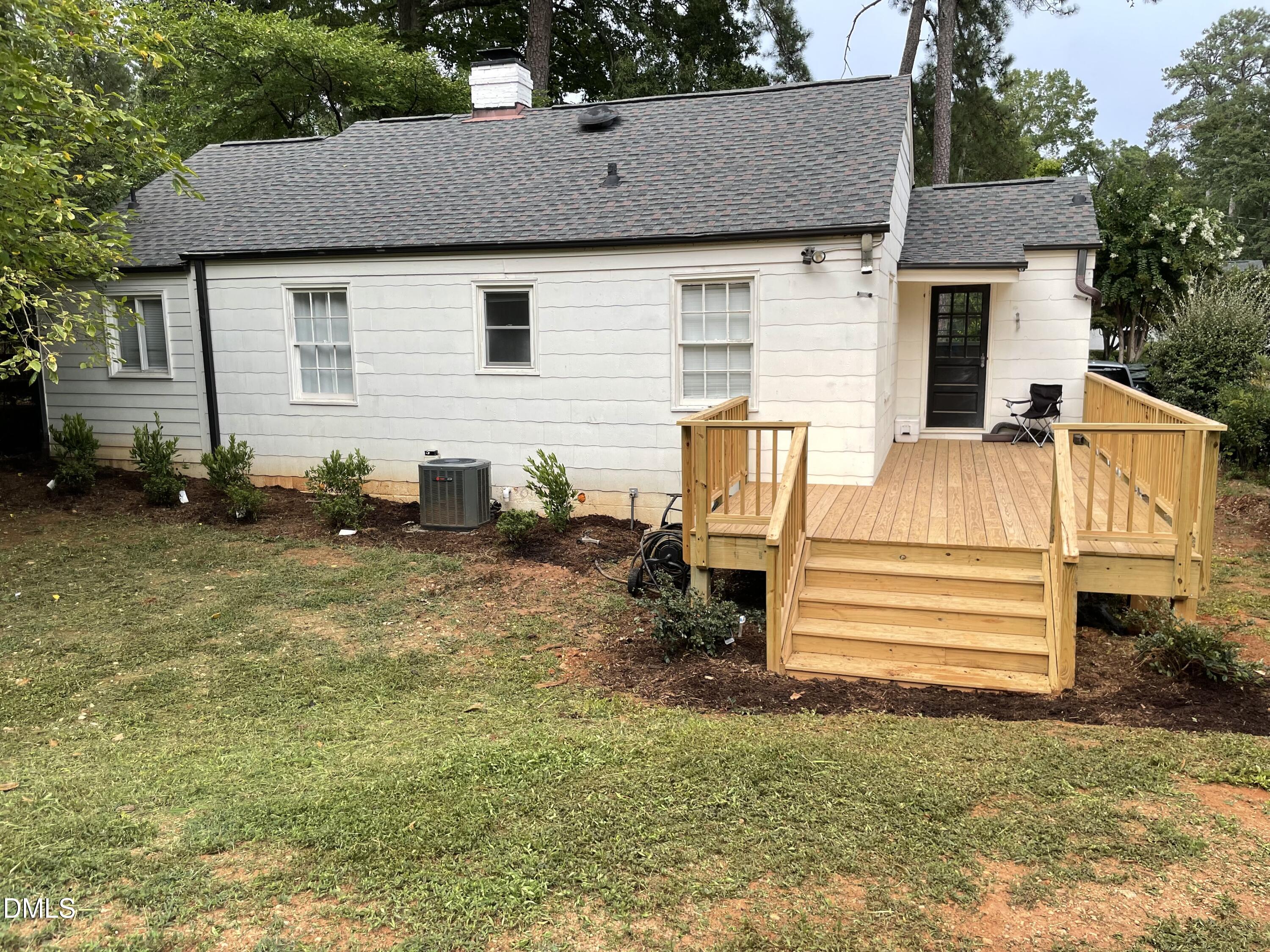 1009 Canterbury Road