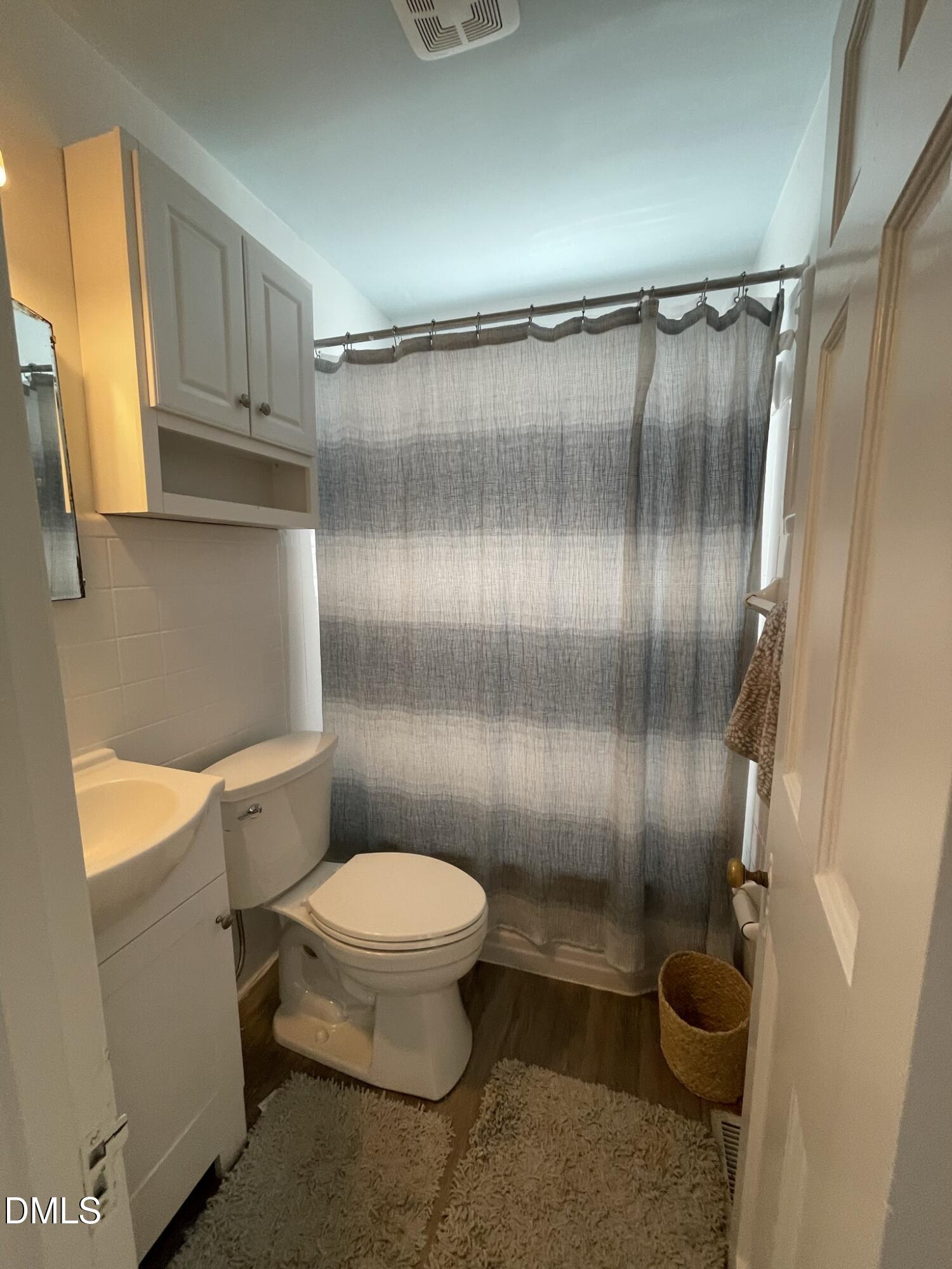 1009 Canterbury Road