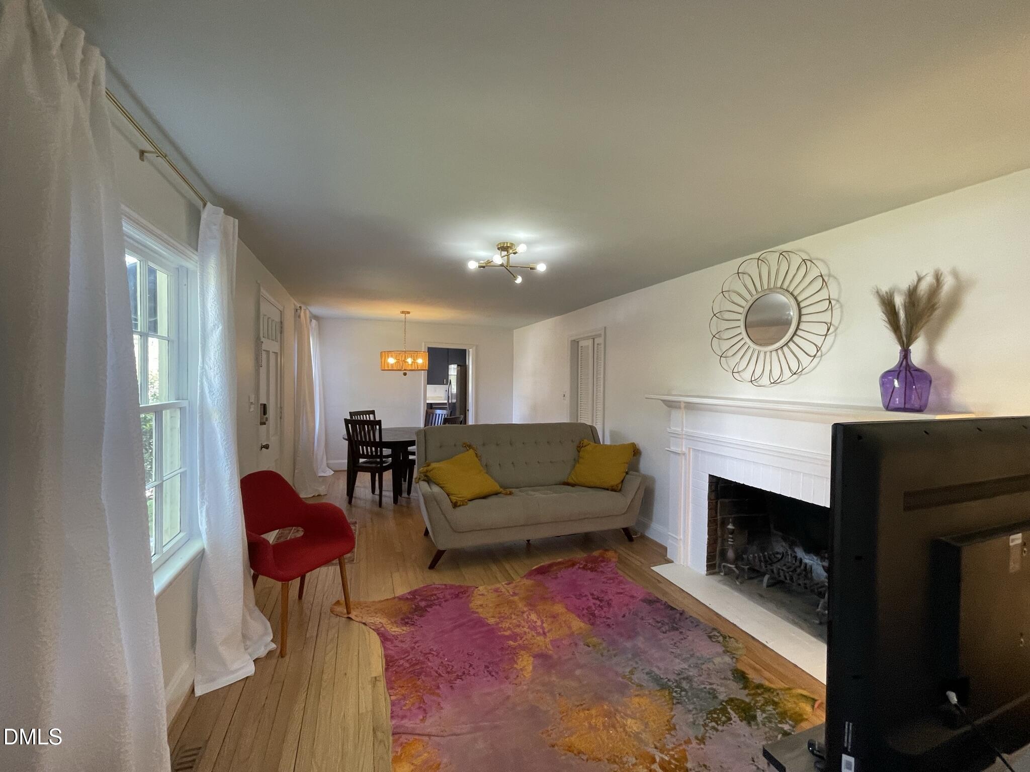 1009 Canterbury Road