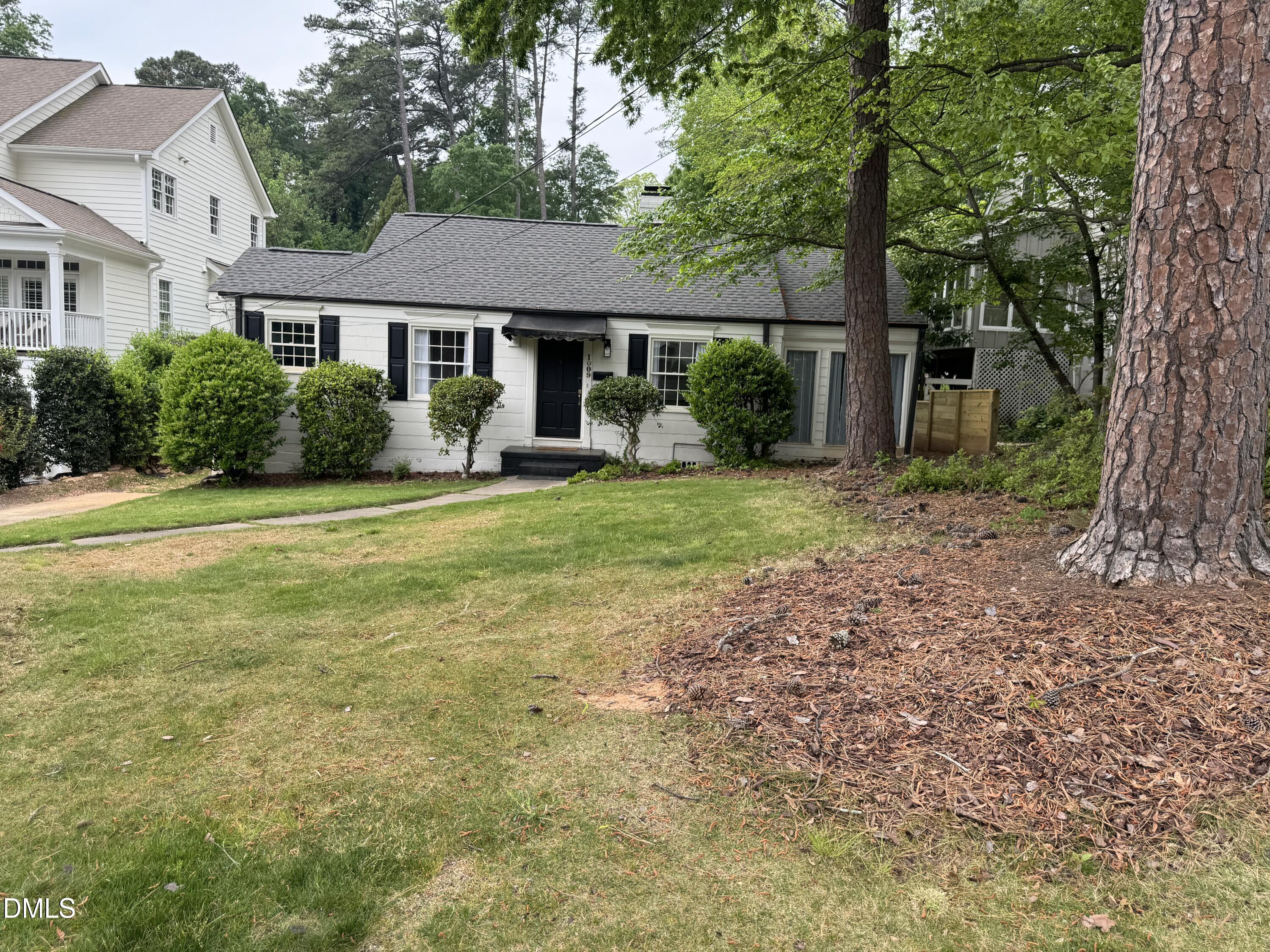 1009 Canterbury Road