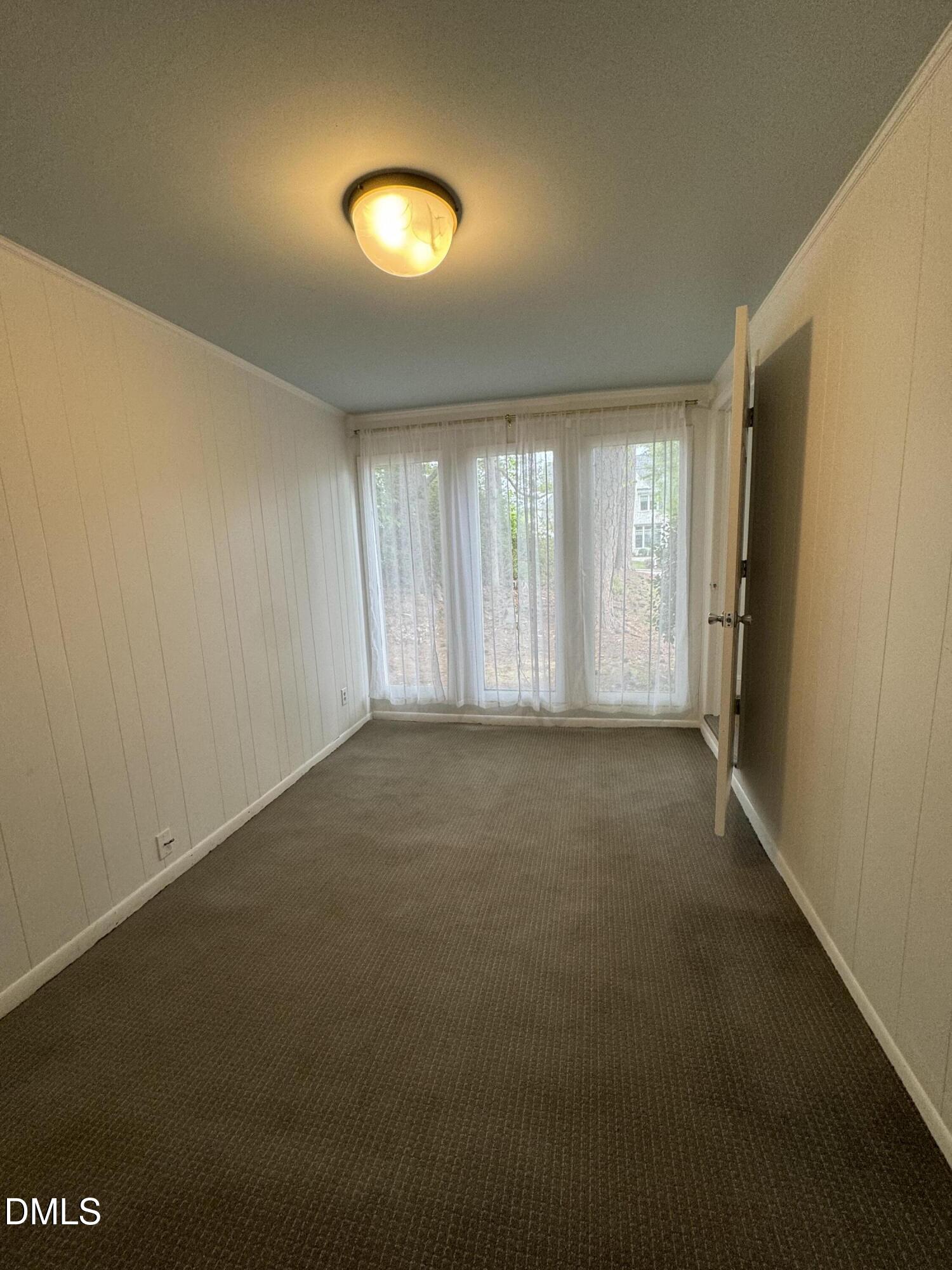 1009 Canterbury Road