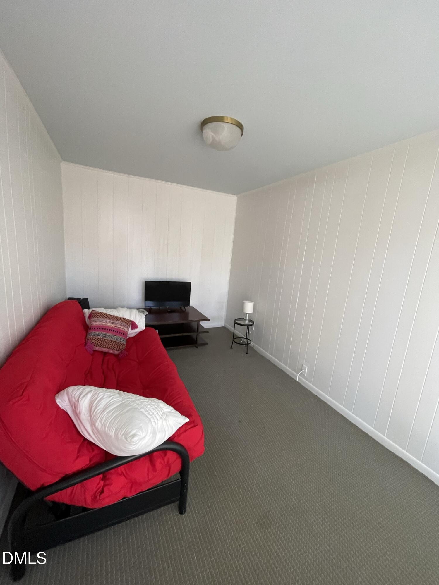 1009 Canterbury Road