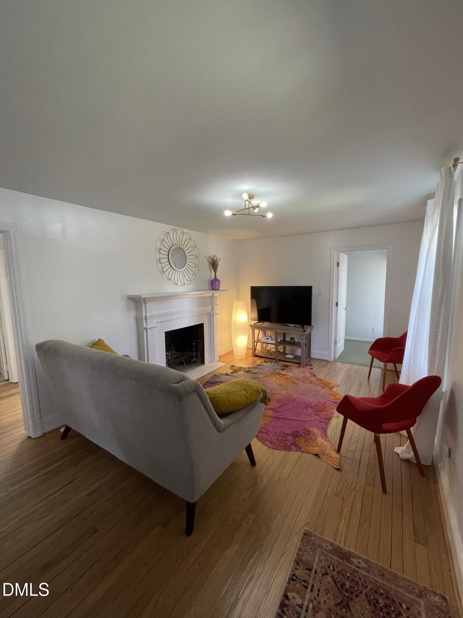1009 Canterbury Road