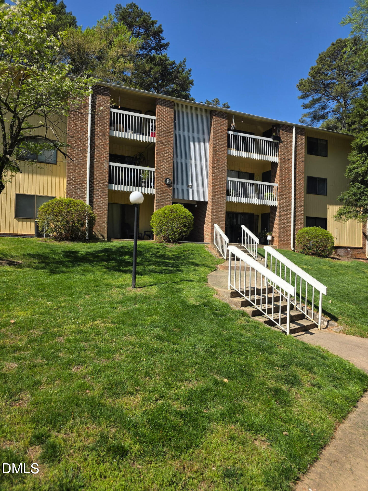 1114 Schaub Drive # I