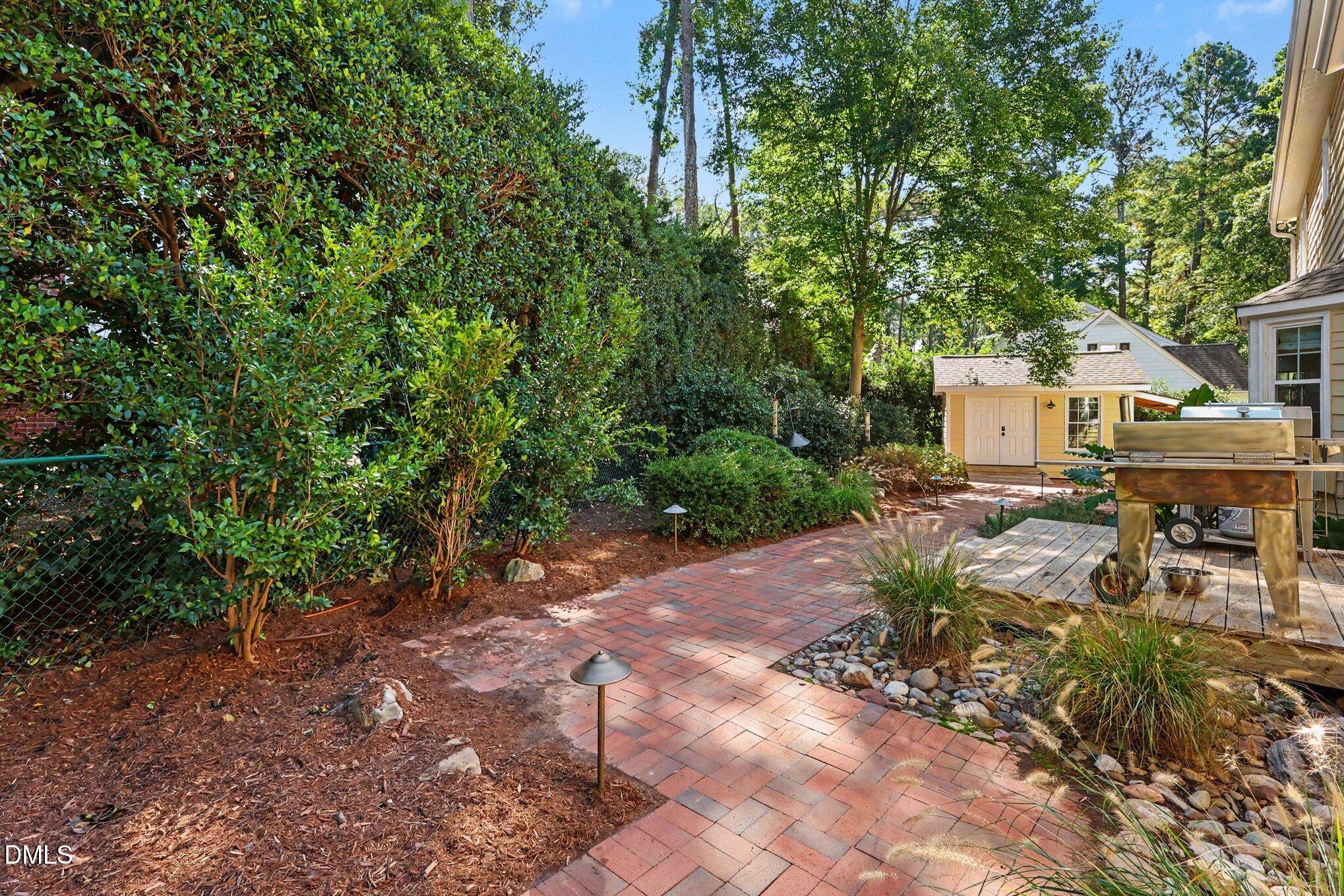 5921 Valley Estates Drive
