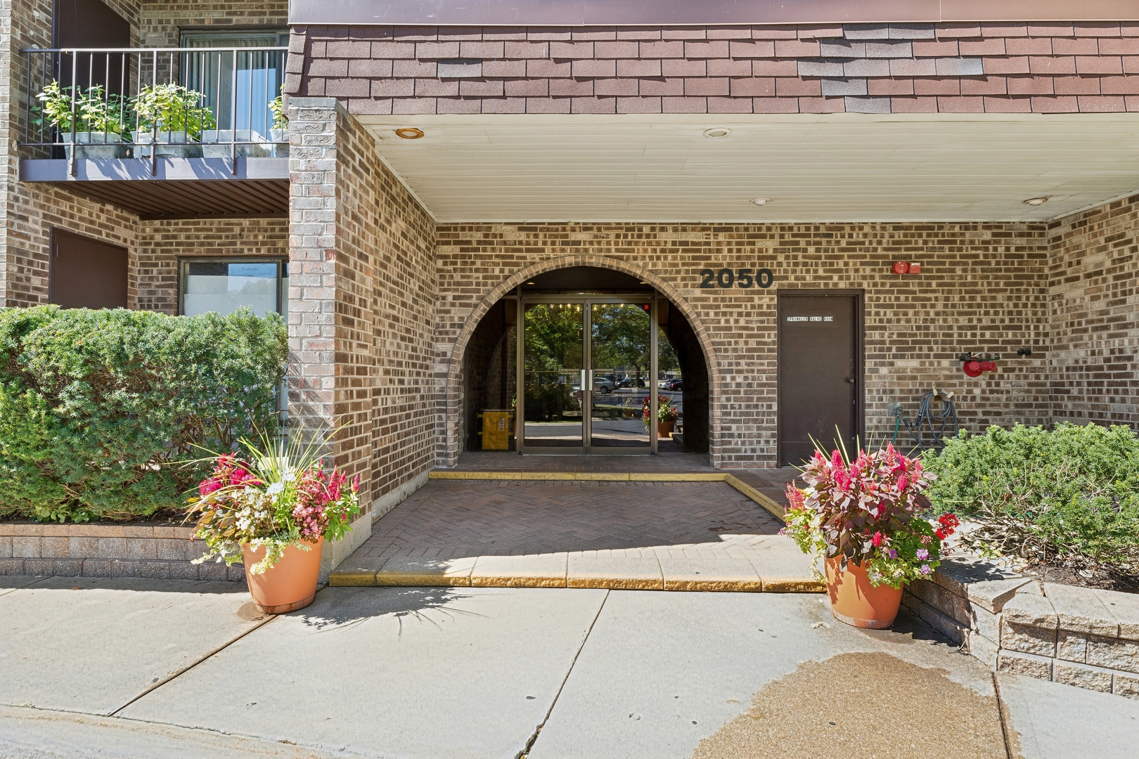 2050 Valencia Drive Unit: 206C