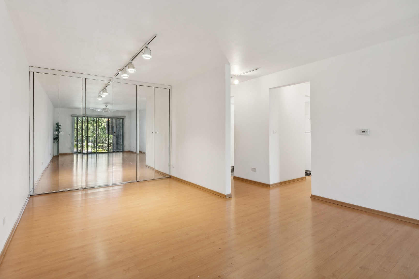 2050 Valencia Drive Unit: 206C