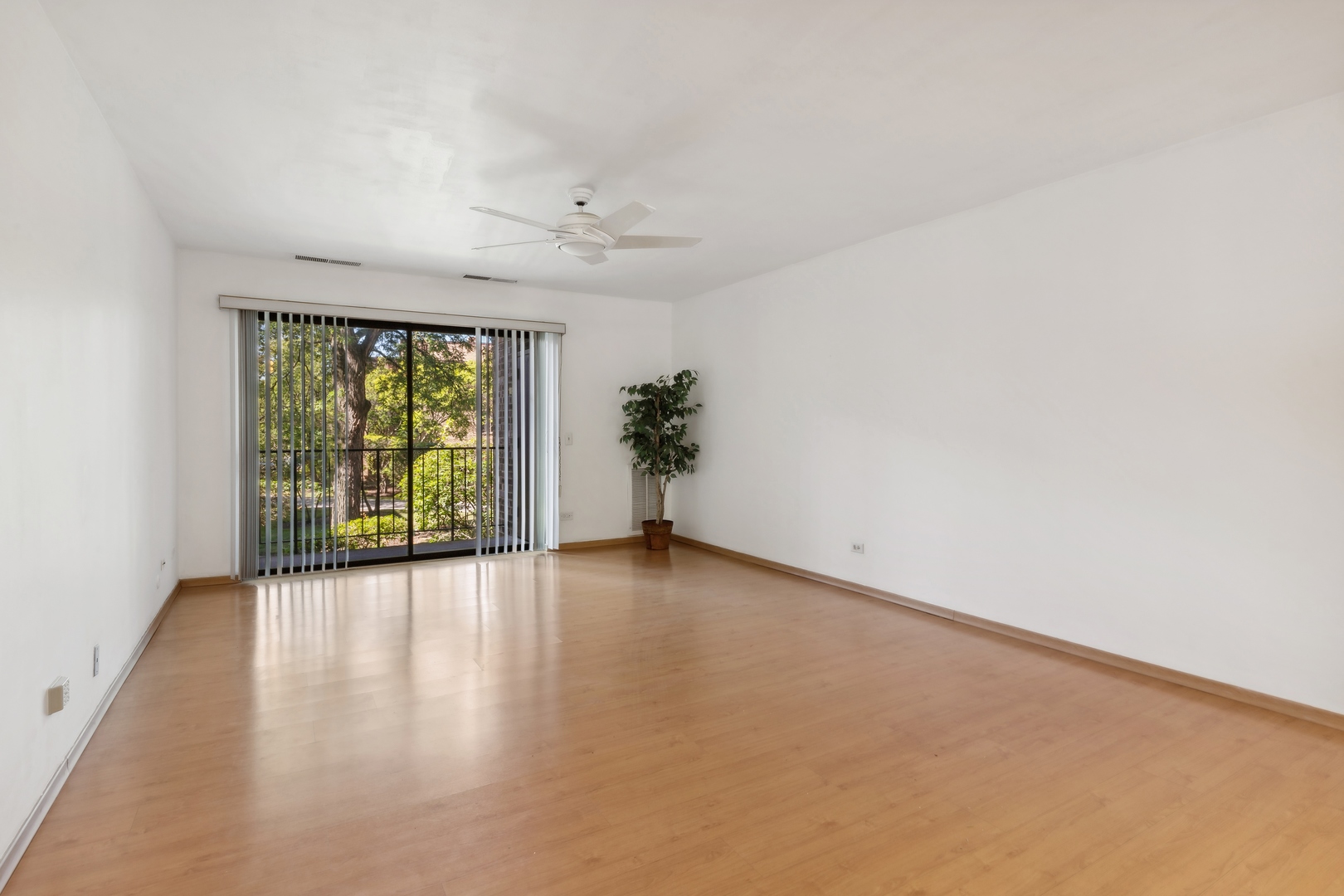 2050 Valencia Drive Unit: 206C