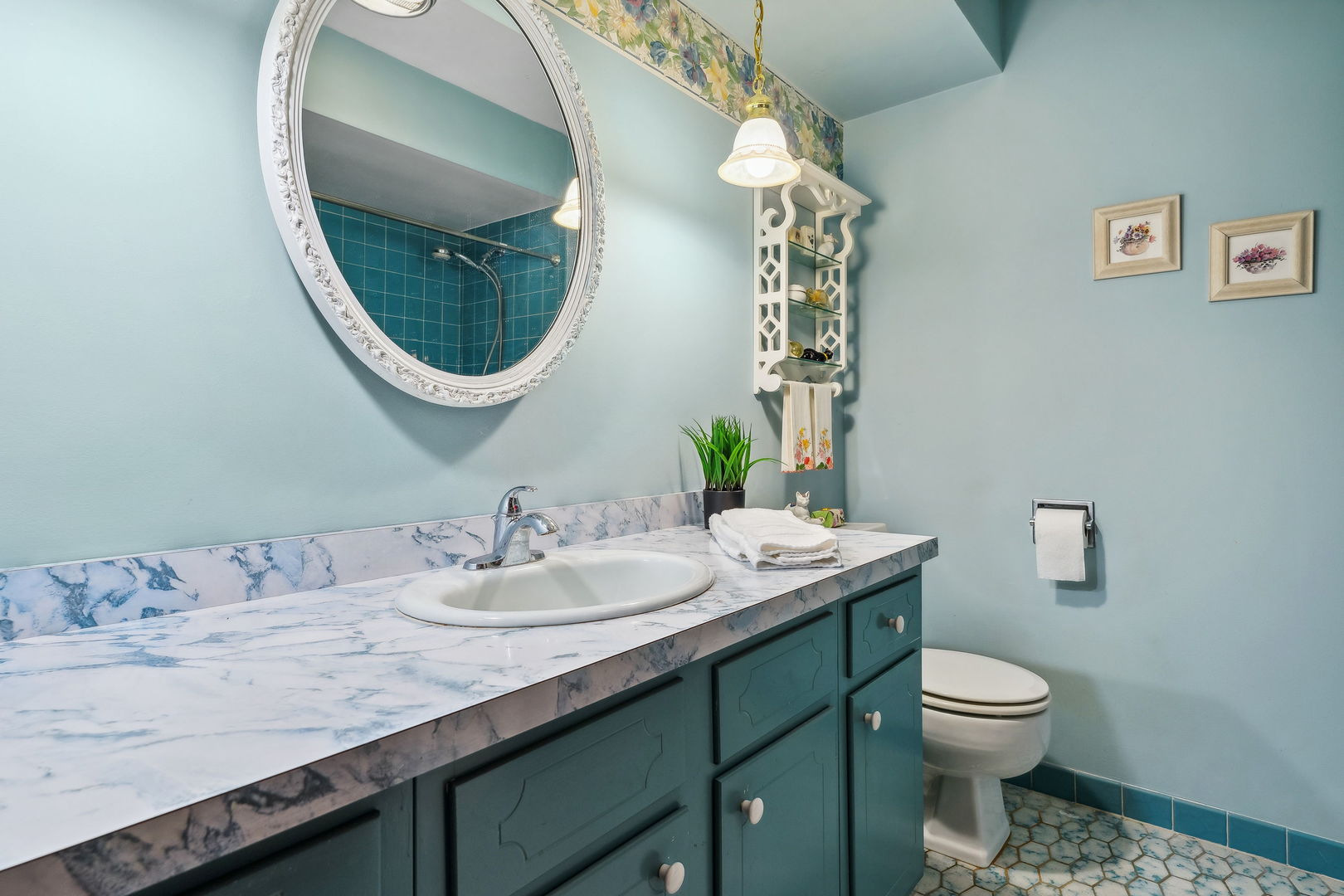 3245 Lakeside Avenue