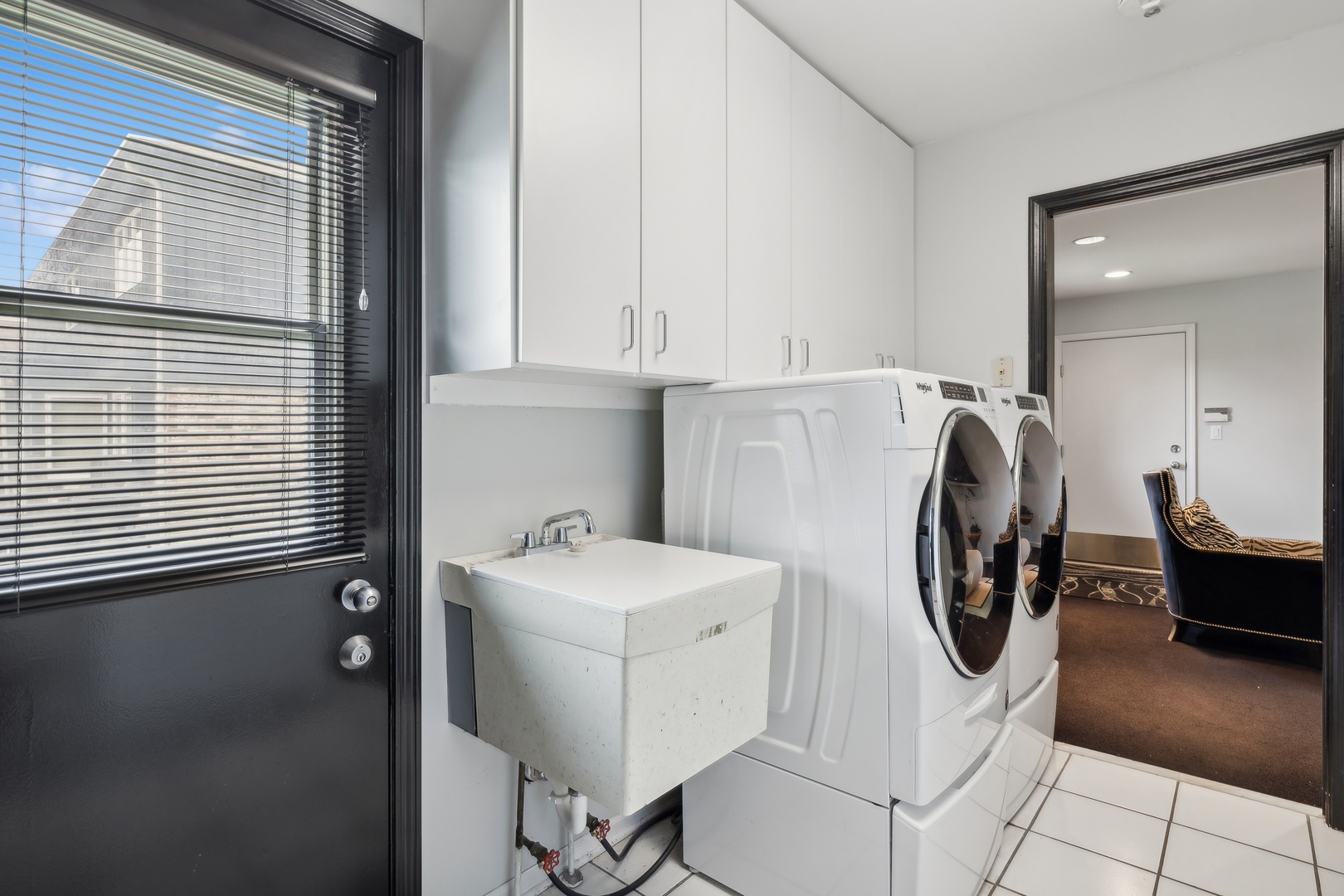 3652 Palm Canyon Drive