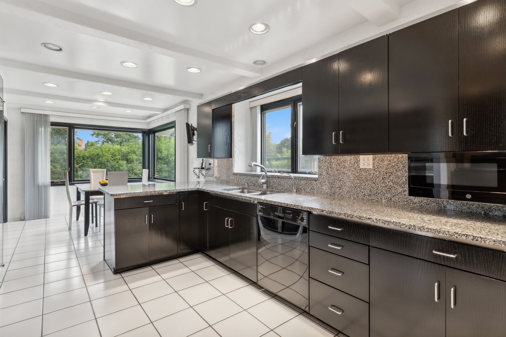 3652 Palm Canyon Drive