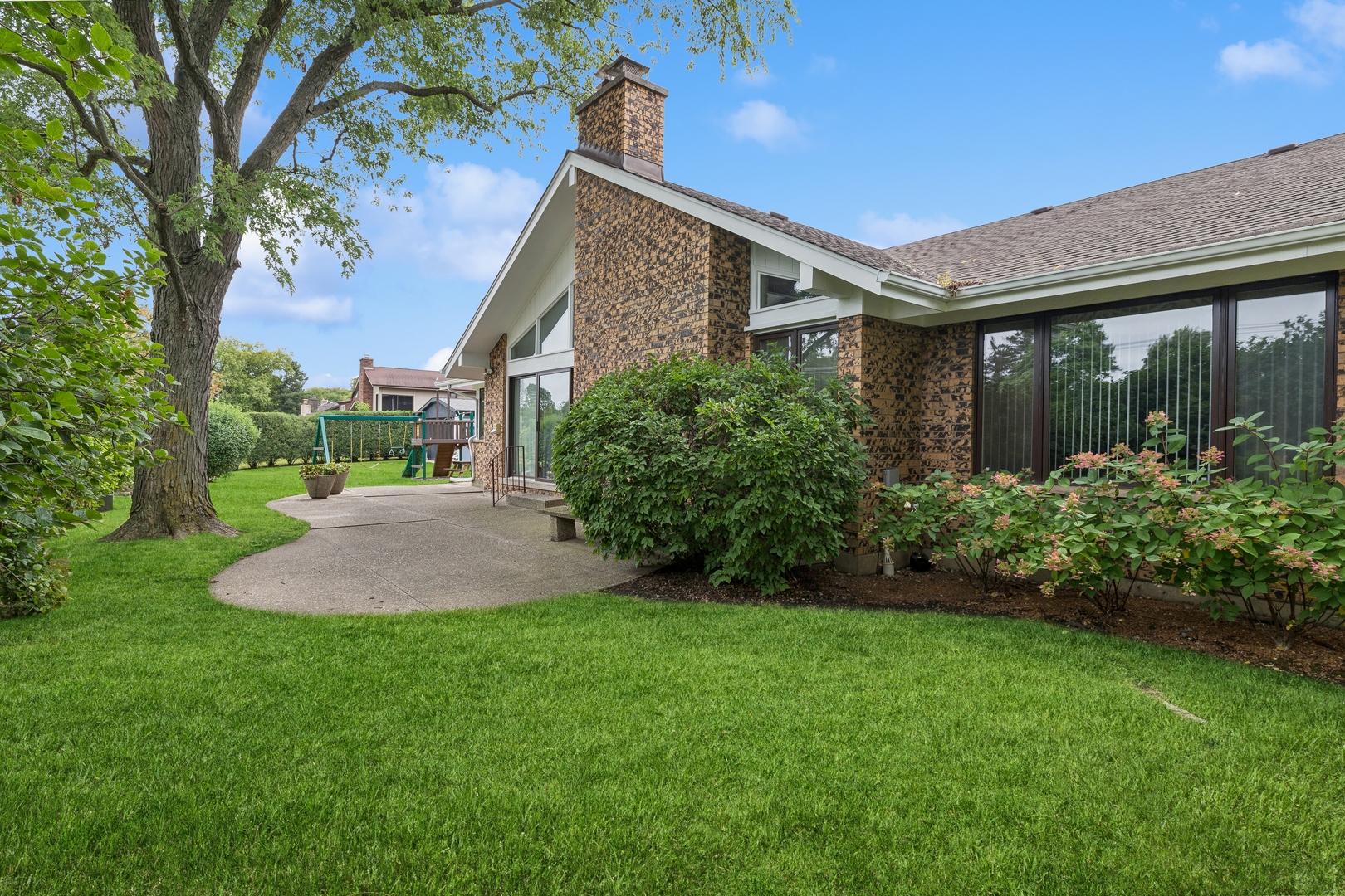 3652 Palm Canyon Drive