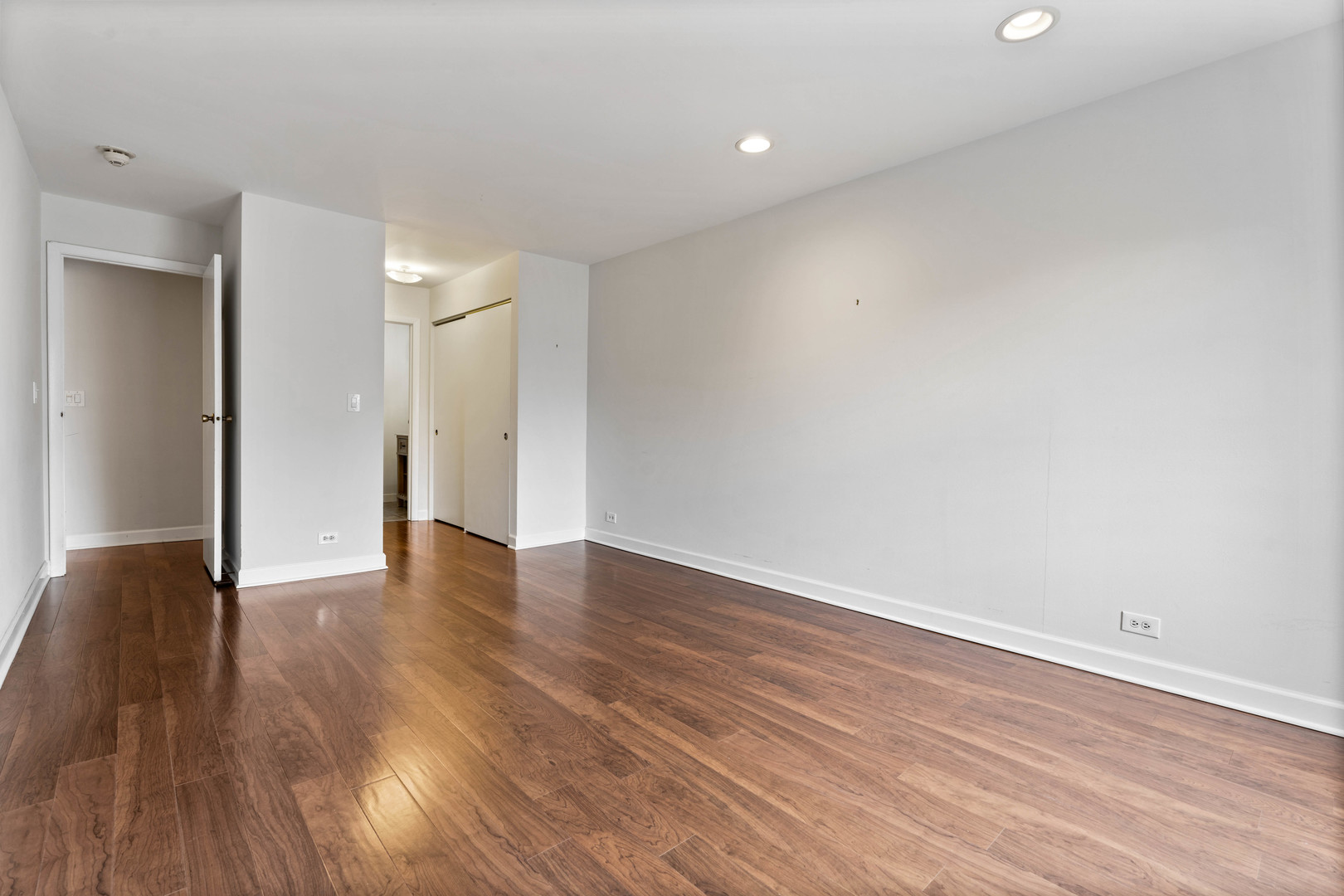 2005 Valencia Drive Unit: 200D