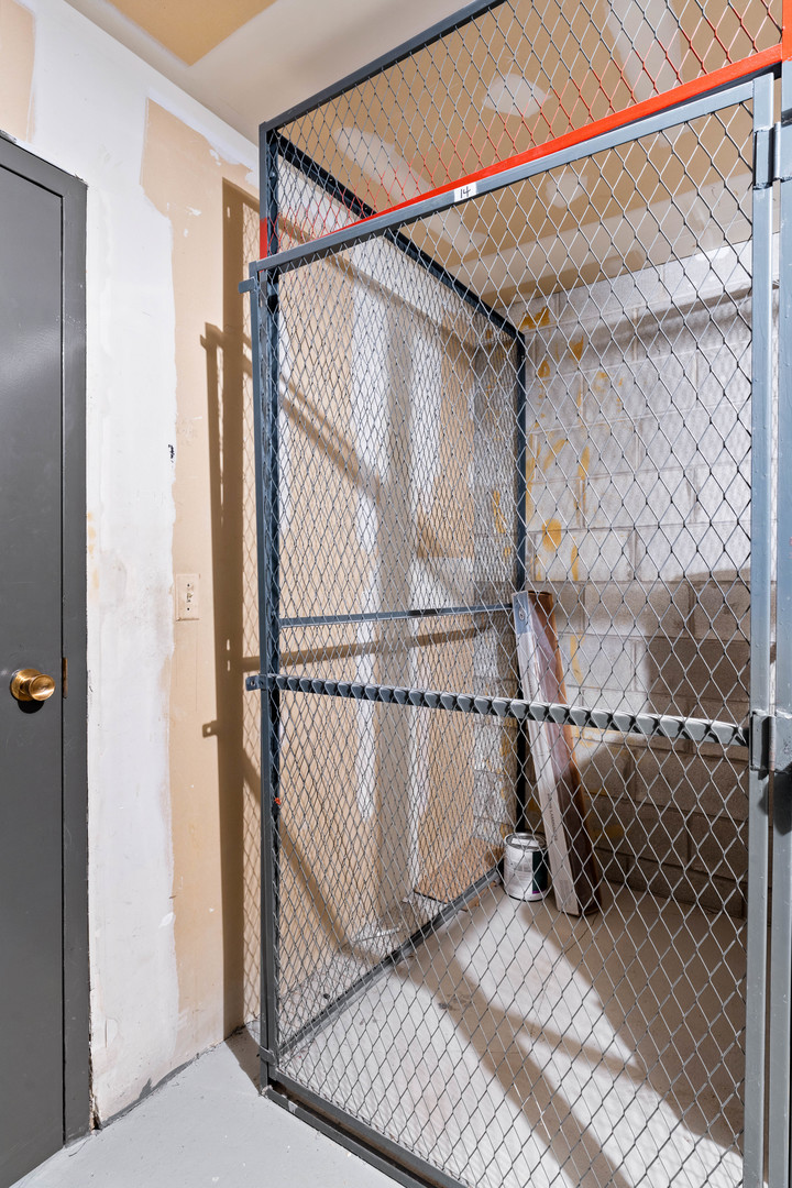 2005 Valencia Drive Unit: 200D