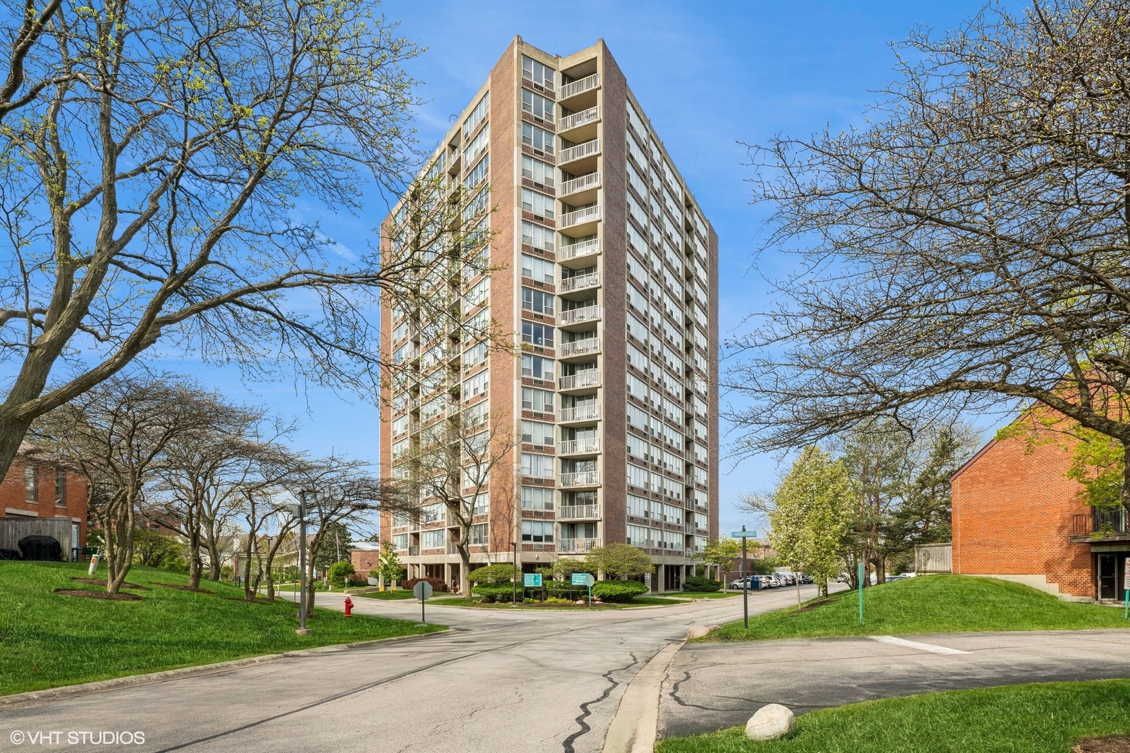 3925 Triumvera Drive Unit: 7A