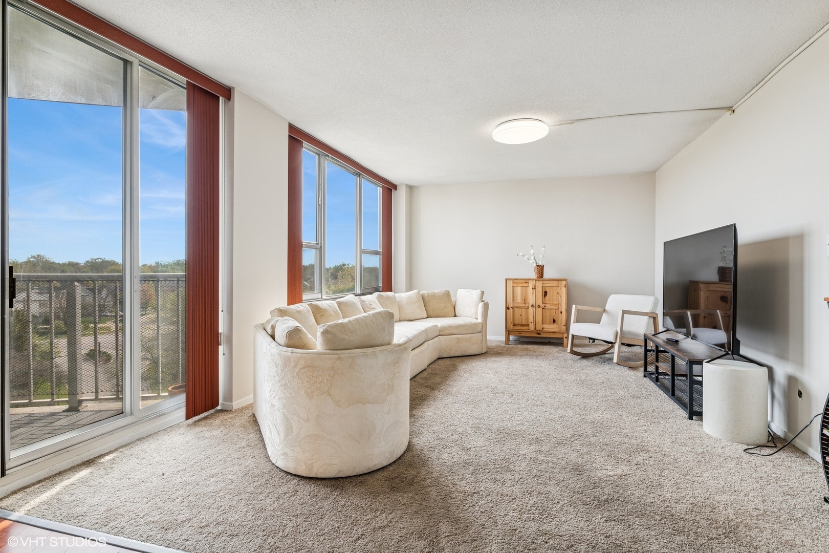 3925 Triumvera Drive Unit: 7A