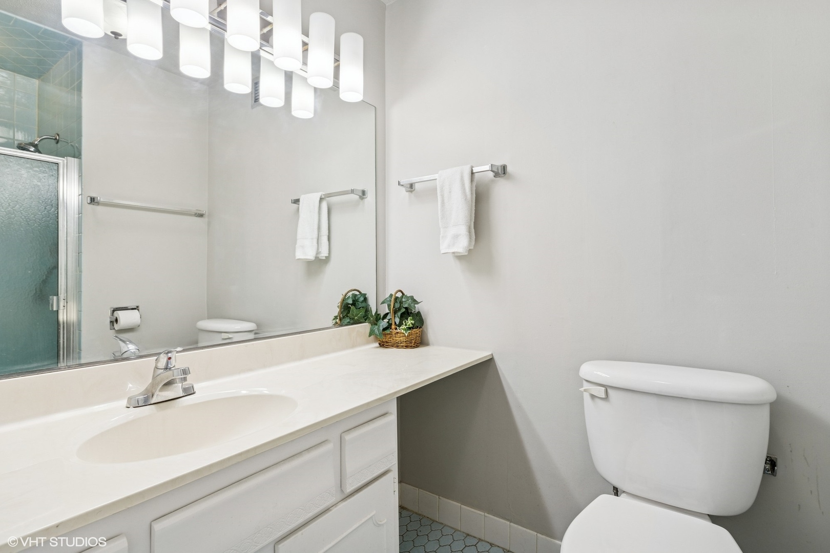 3925 Triumvera Drive Unit: 7A