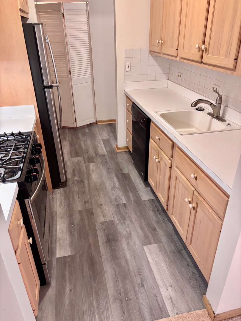 1015 Deerfield Road Unit: 132