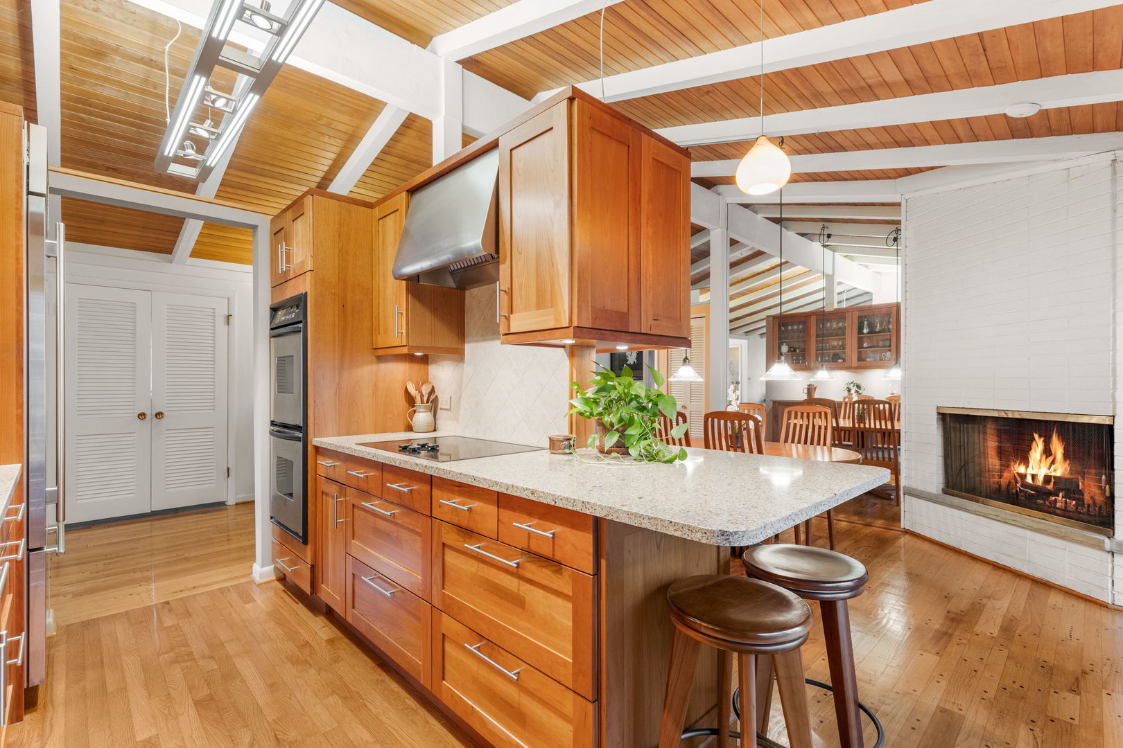 2626 Wilmette Avenue