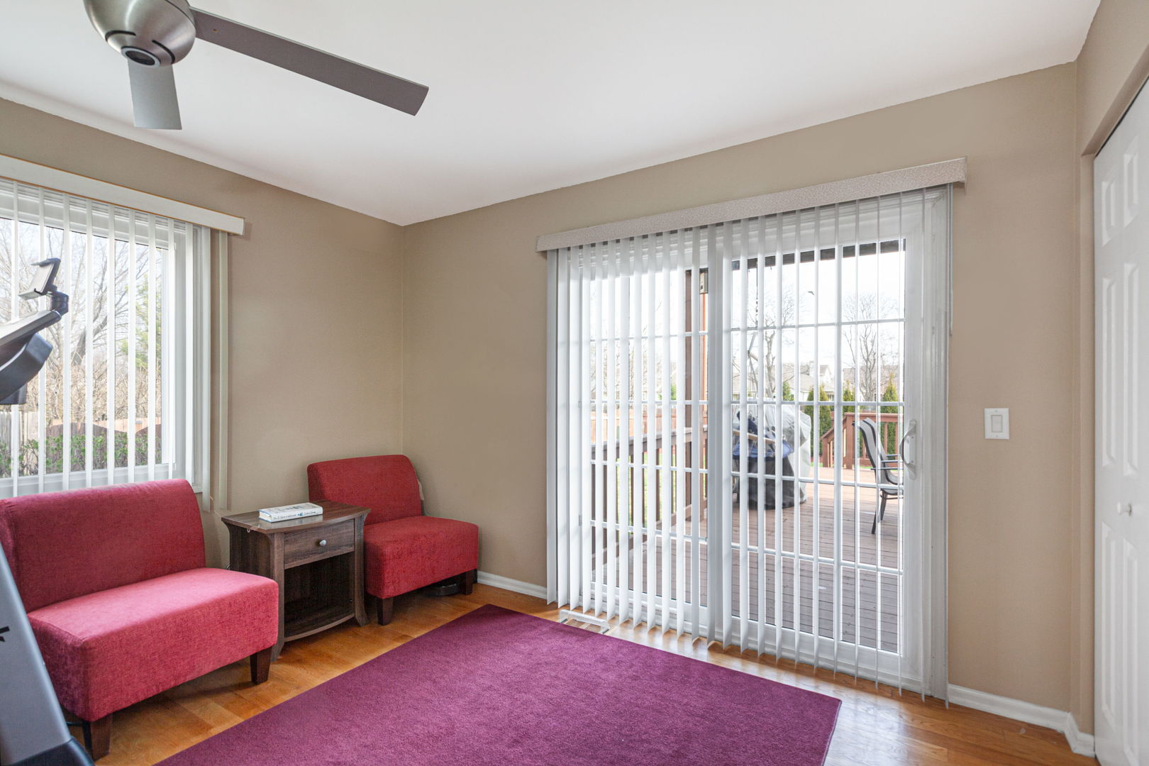 2212 Magnolia Court W