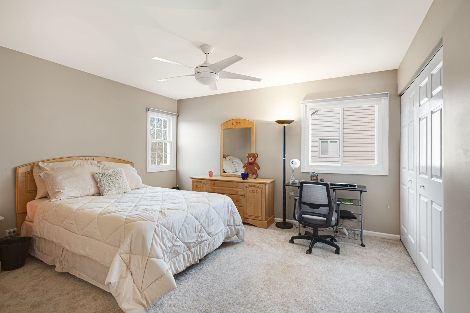 2212 Magnolia Court W