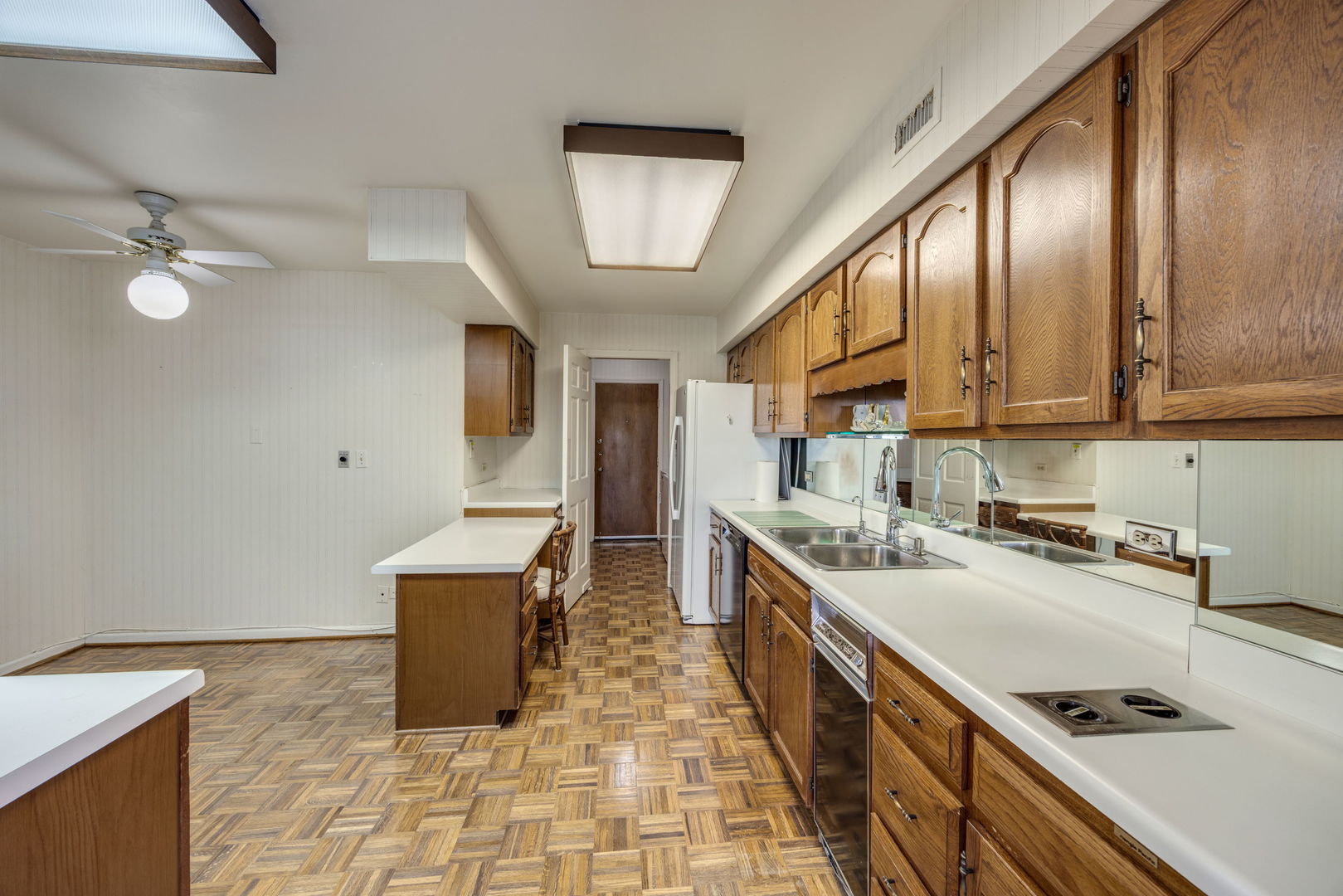 1671 Mission Hills Road Unit: 502
