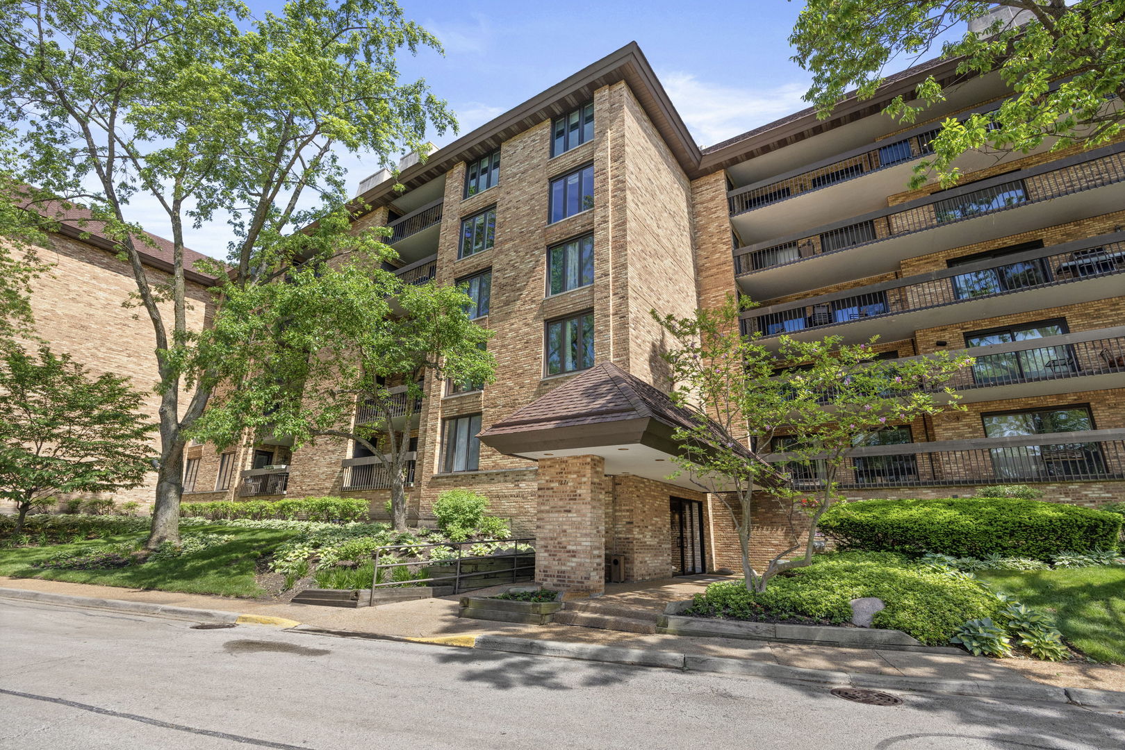 1671 Mission Hills Road Unit: 502