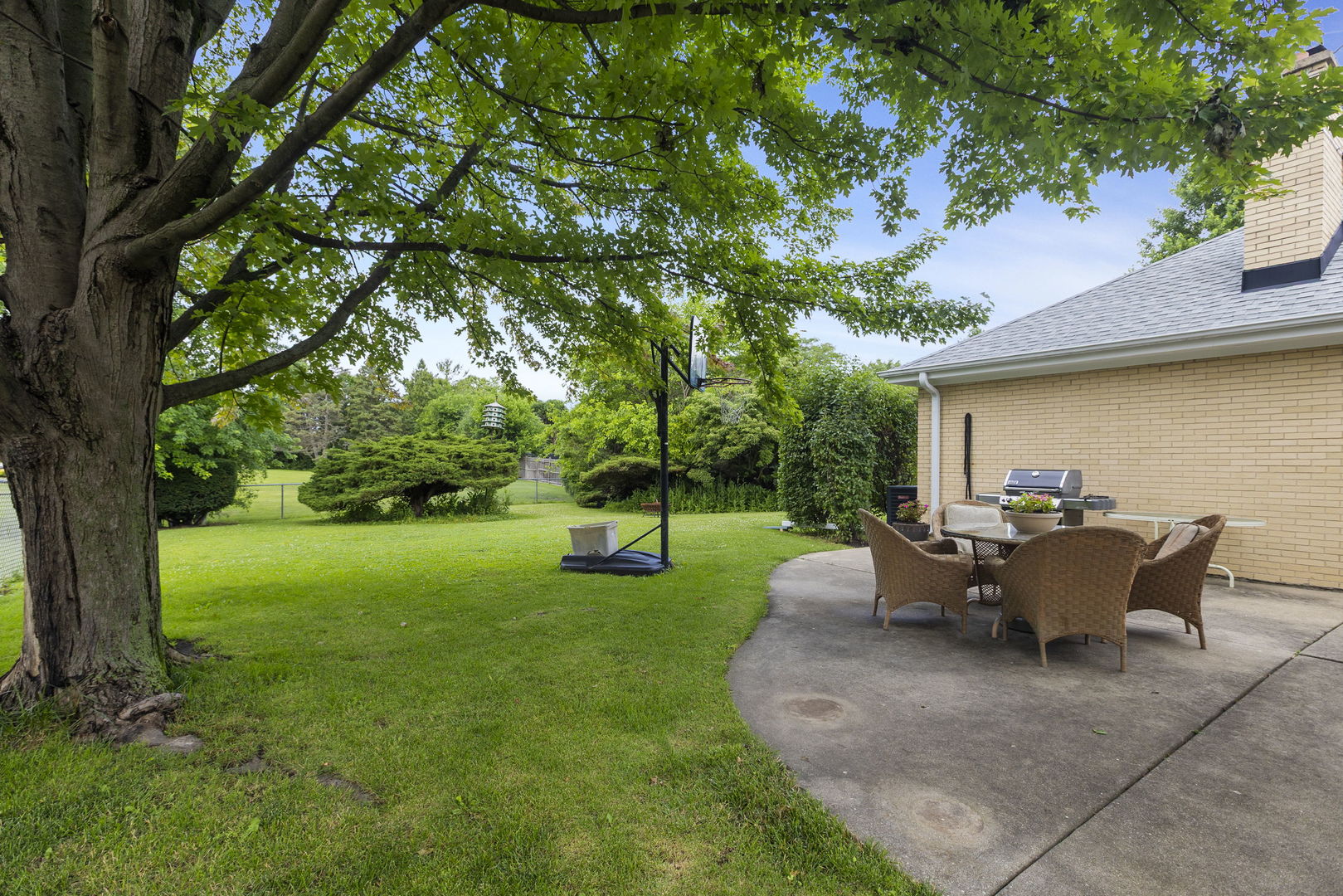 730 Castlewood Lane